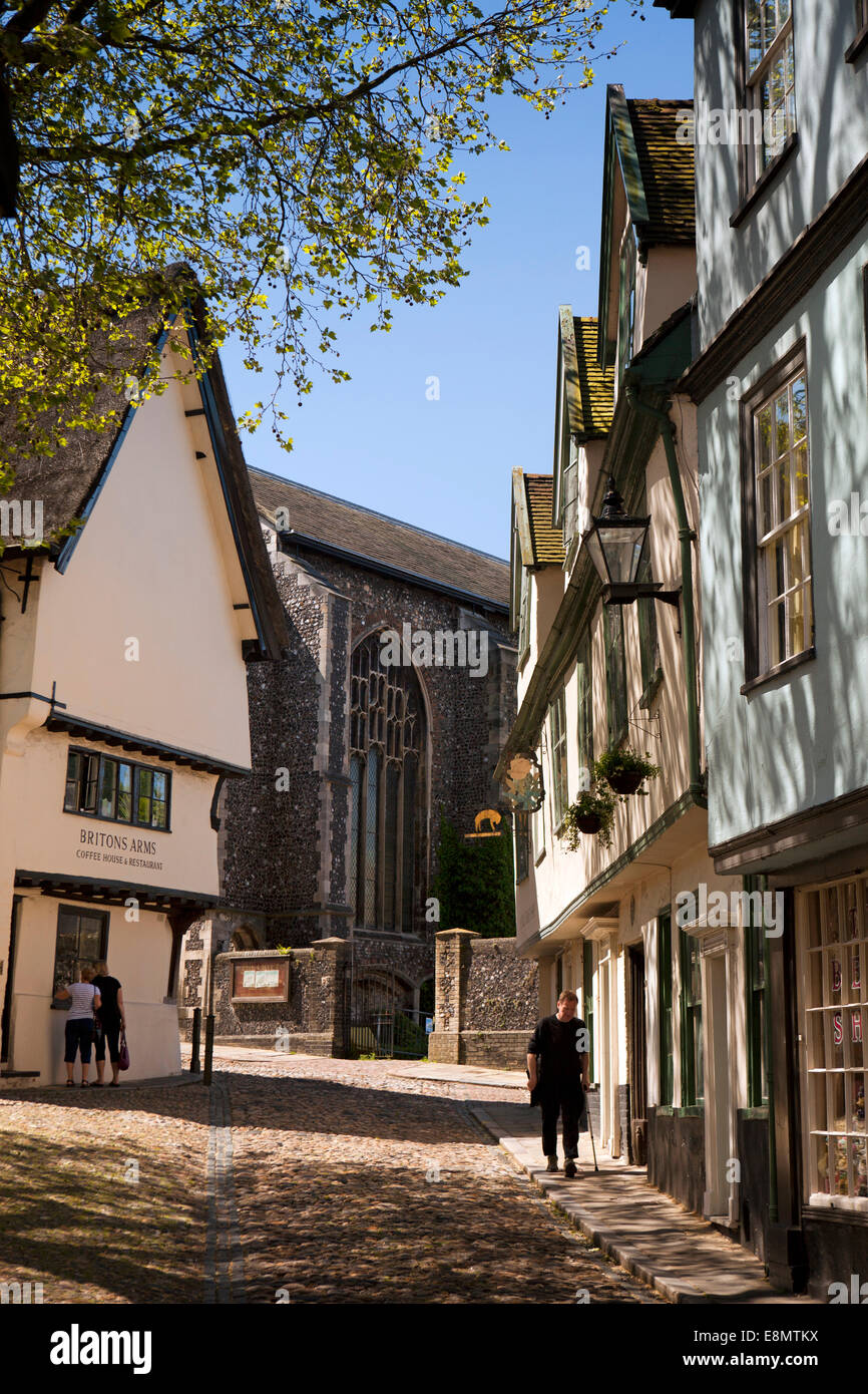 Royaume-uni, Angleterre, Norwich, Norfolk, Tombland, Elm Hill, maisons à colombage médiévales Banque D'Images