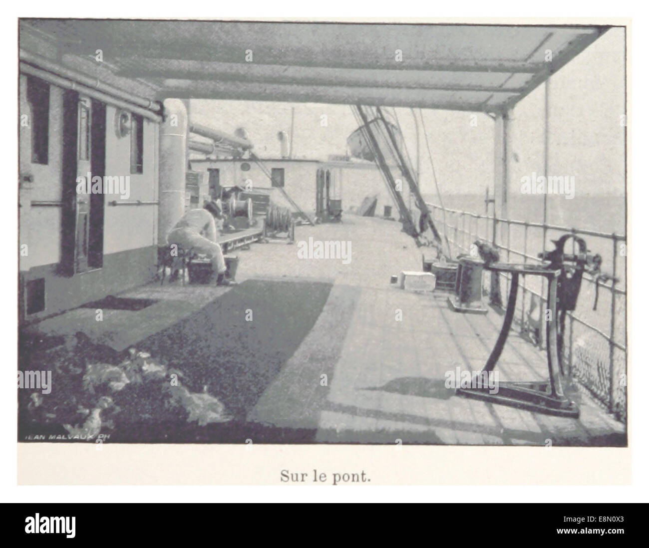 Illustration représentant un pont ('sur le pont'), montrant sa conception et son environnement. Le croquis vintage capture la structure et son rôle dans la connexion des lieux au 19ème siècle. Banque D'Images