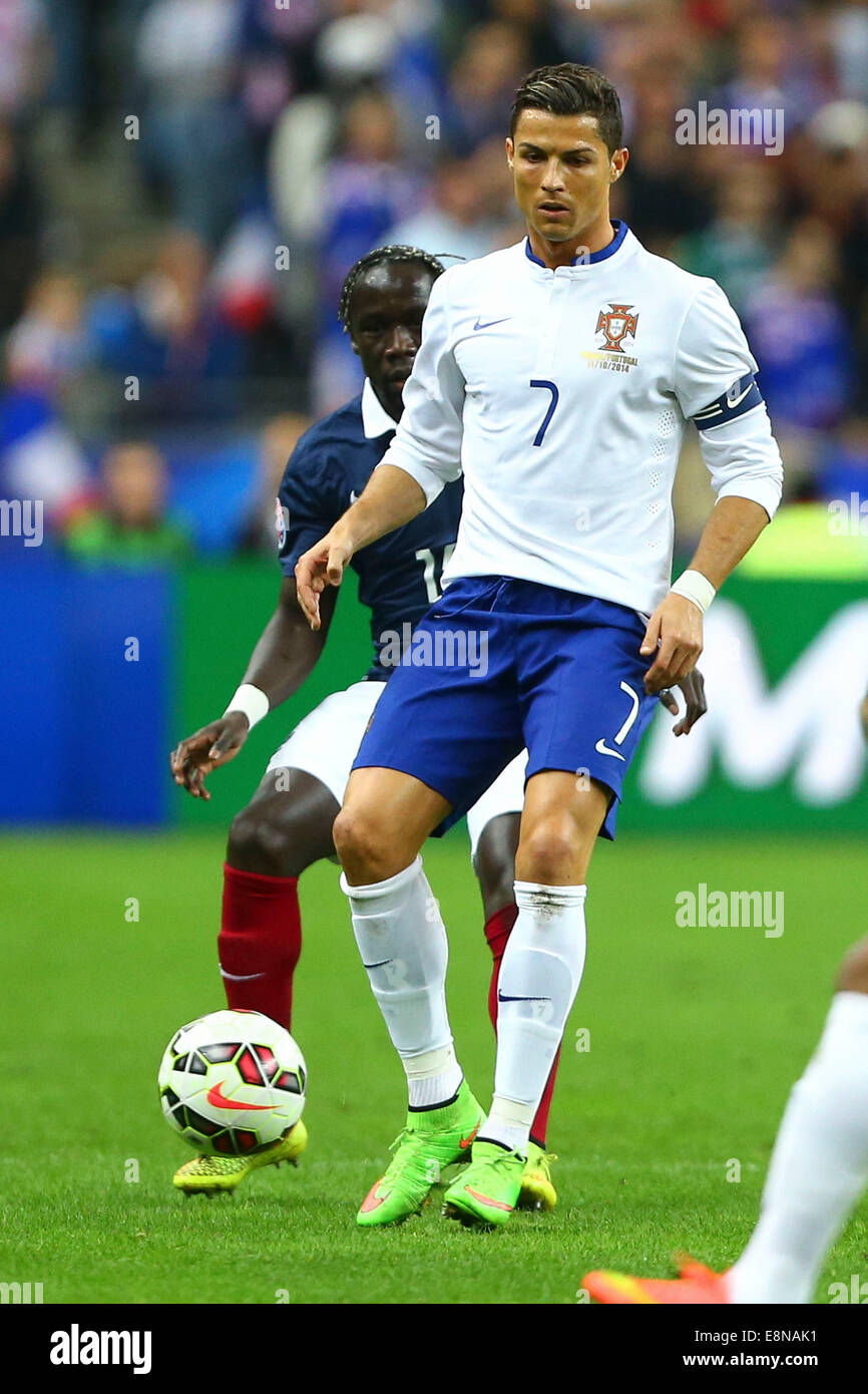 Stade de France, Saint-Denis, France. Oct 11, 2014. Le football international friendly. La France contre le Portugal. Cristiano Ronaldo (Portugal) : Action de Crédit Plus Sport/Alamy Live News Banque D'Images