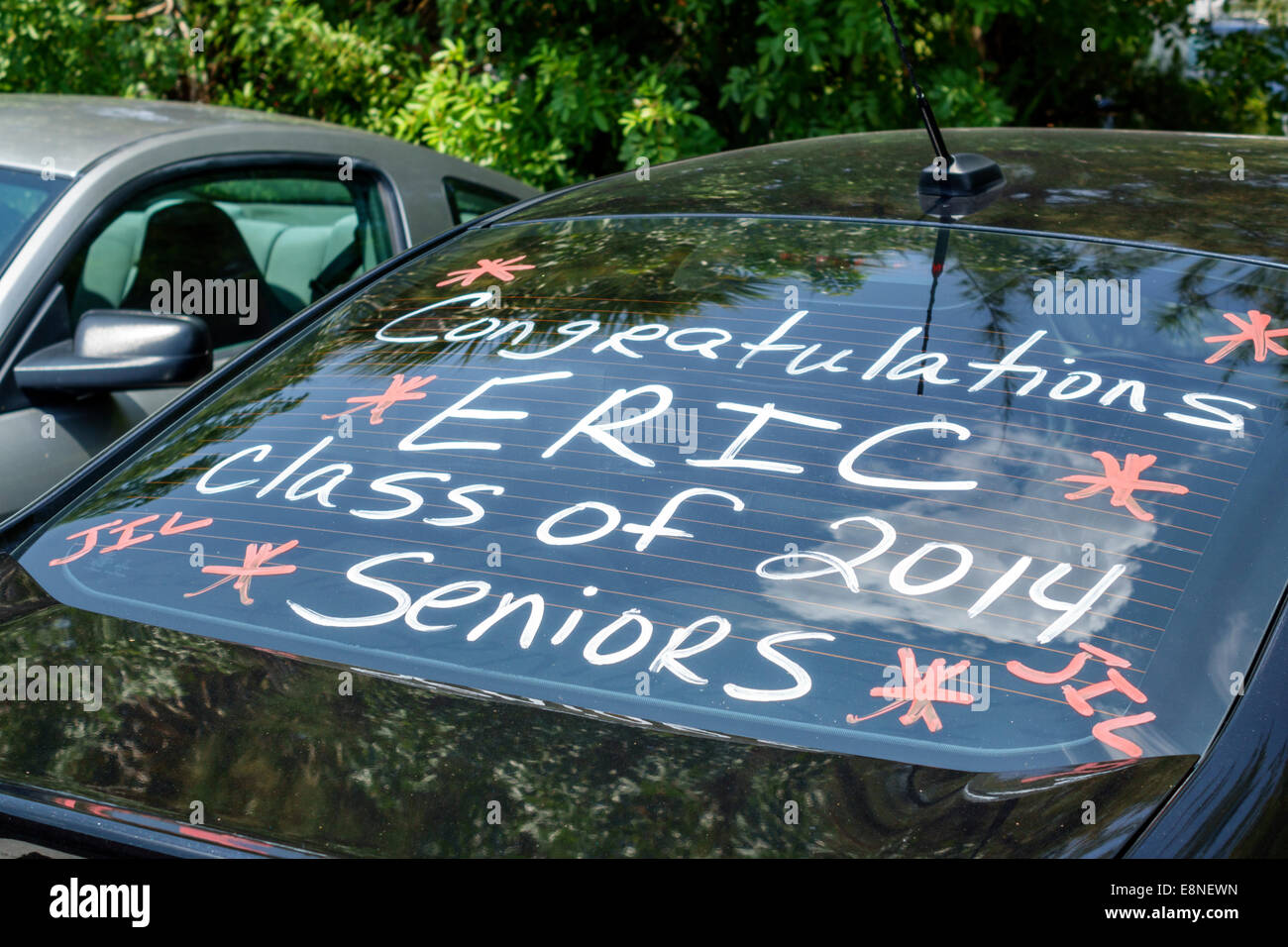West Palm Beach Florida,voiture,automobile,auto,véhicule,lunette arrière,message,félicitations,remise de diplômes,FL140524002 Banque D'Images West Palm Beach Florida,voiture,automobile,auto,véhicule,lunette arrière,message,félicitations,remise de diplômes,FL140524002 Banque D'Images