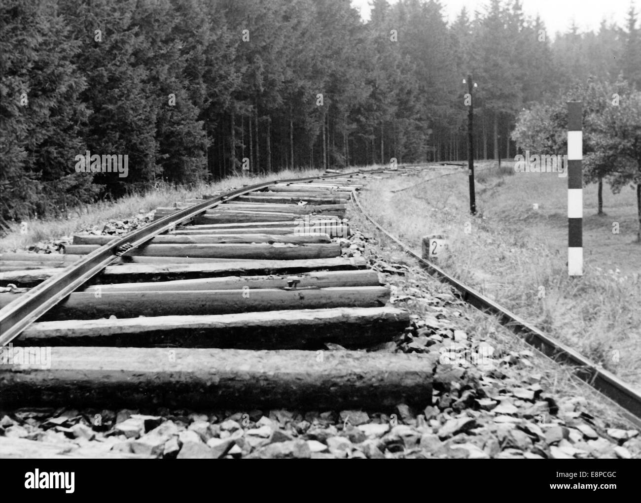 Le tableau de la propagande nazie montre (pendant le retrait des Tchèques ?) Les voies ferrées ont été détruites après l'occupation allemande des Sudètes en octobre 1938. Fotoarchiv für Zeitgeschichtee - PAS DE SERVICE DE FIL Banque D'Images