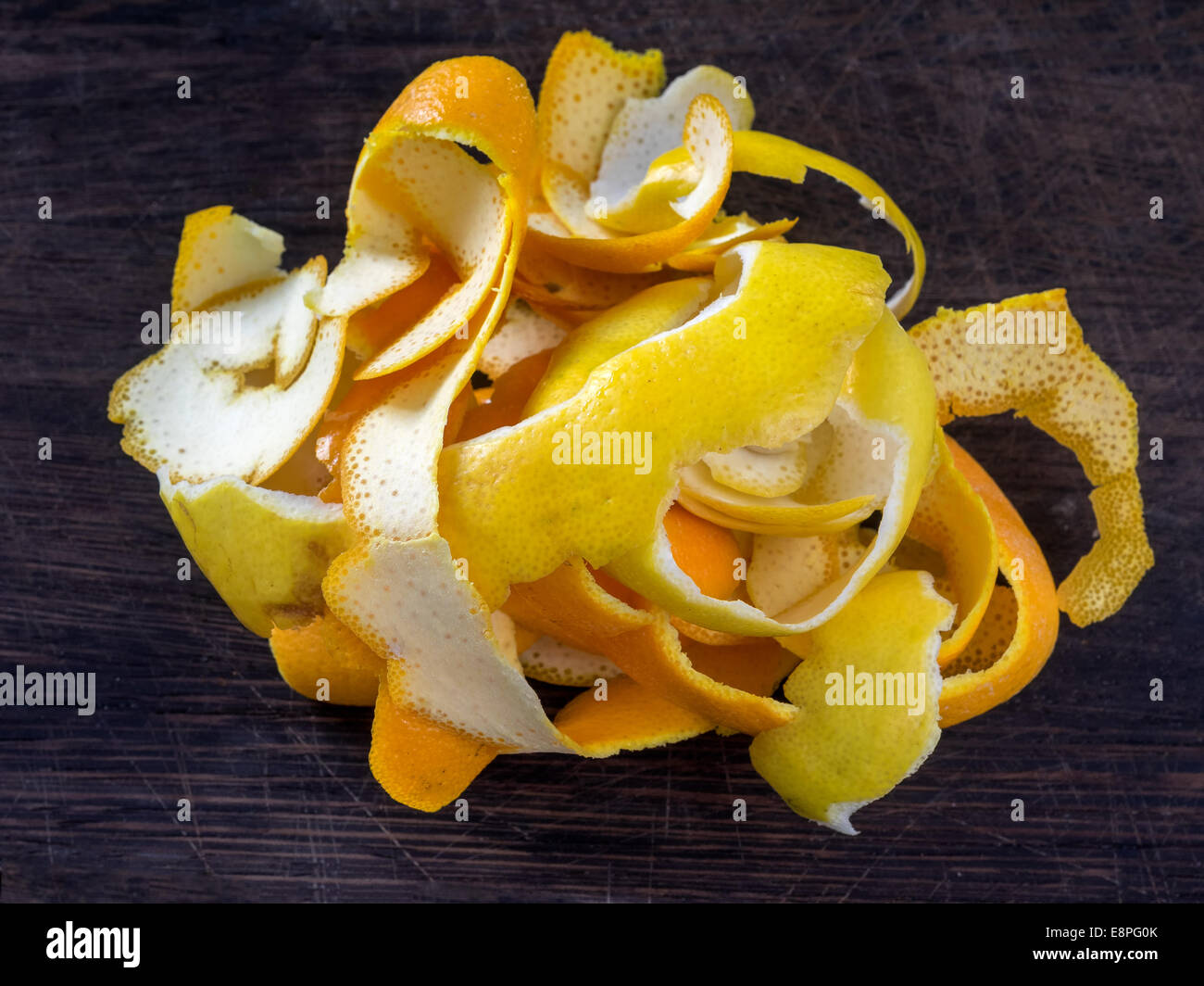 L'orange et le zeste de citron prêt à cuire Banque D'Images
