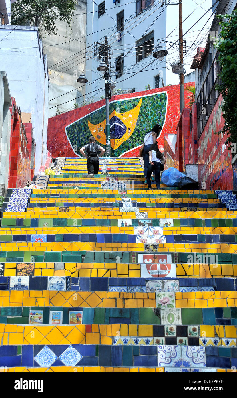 Scène de rue escalier Selarón Lapa Rio de Janeiero Brésil Banque D'Images