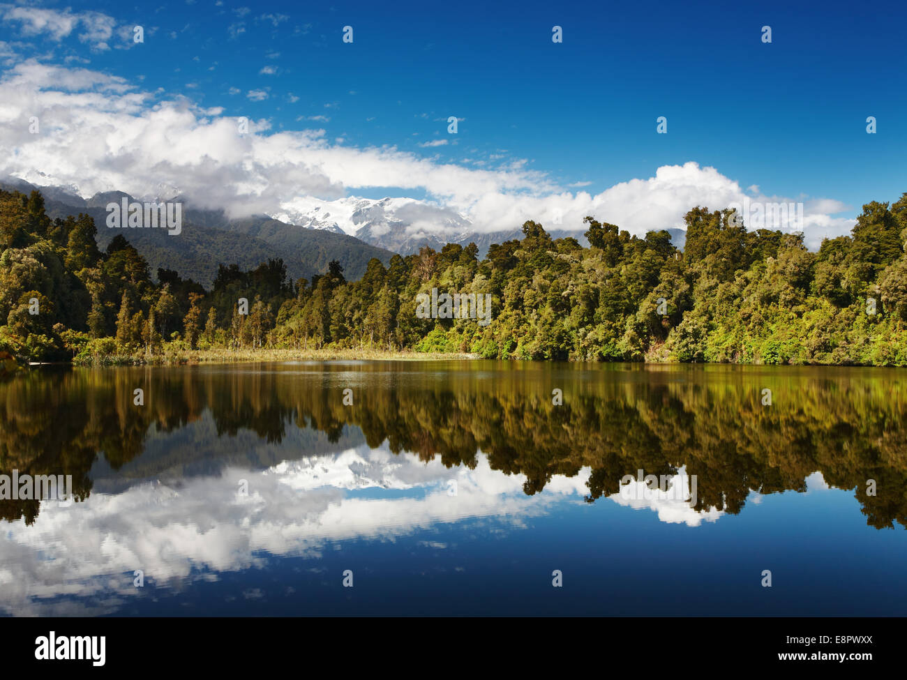 Beau lac, Nouvelle-Zélande, Alpes du Sud Banque D'Images