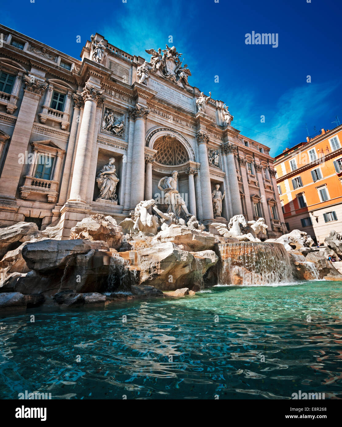 Fontaine de Trevi est un symbole de la Rome Impériale. C'est l'une des plus populaires attractions touristiques. Banque D'Images