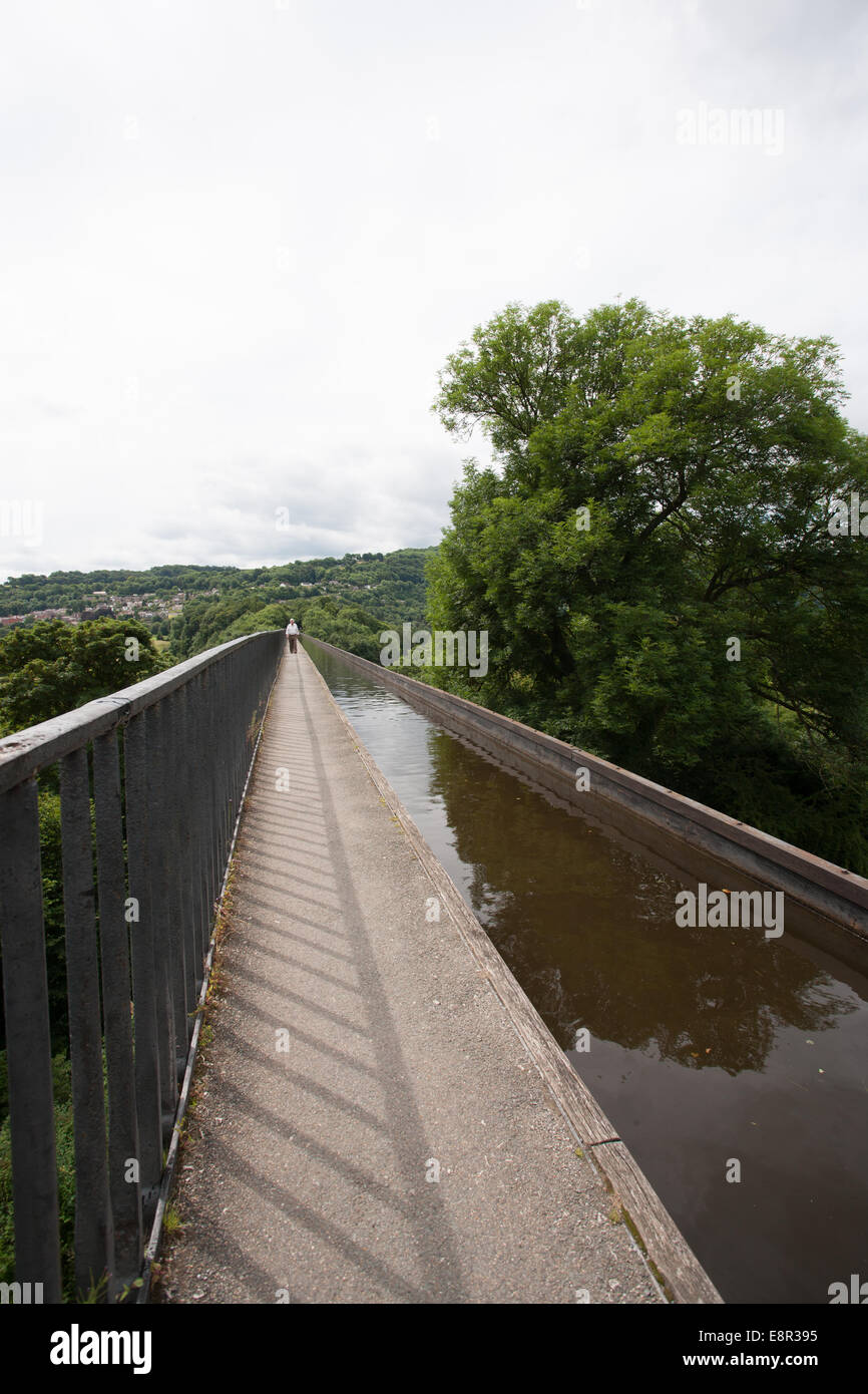 Pont-canal de Pontcysyllte sur la rivière Dee Banque D'Images