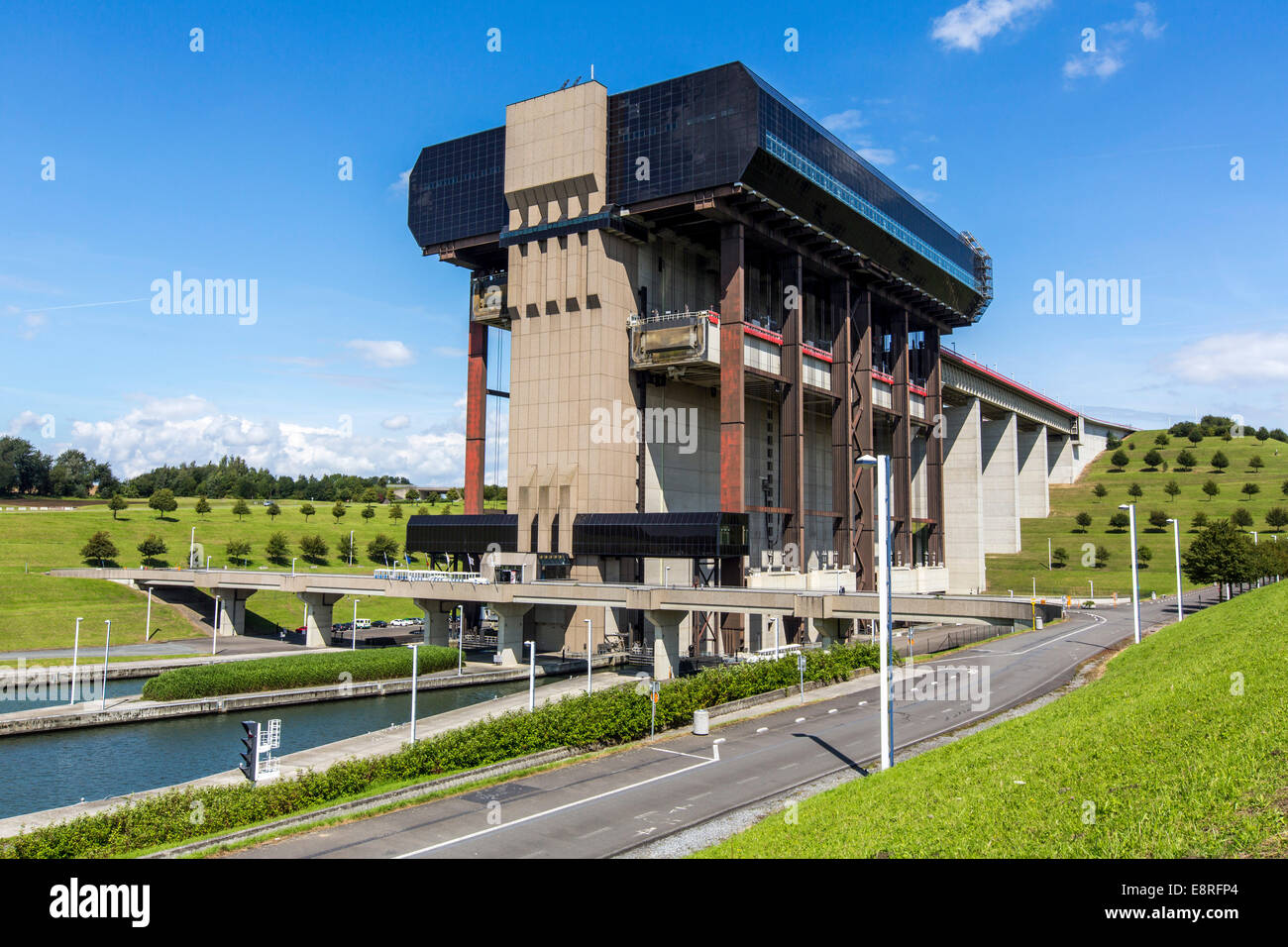 L'ascenseur à bateaux de Strepy-Thieu, sur le Canal du Centre du patrimoine mondial de l'UNESCO, Banque D'Images