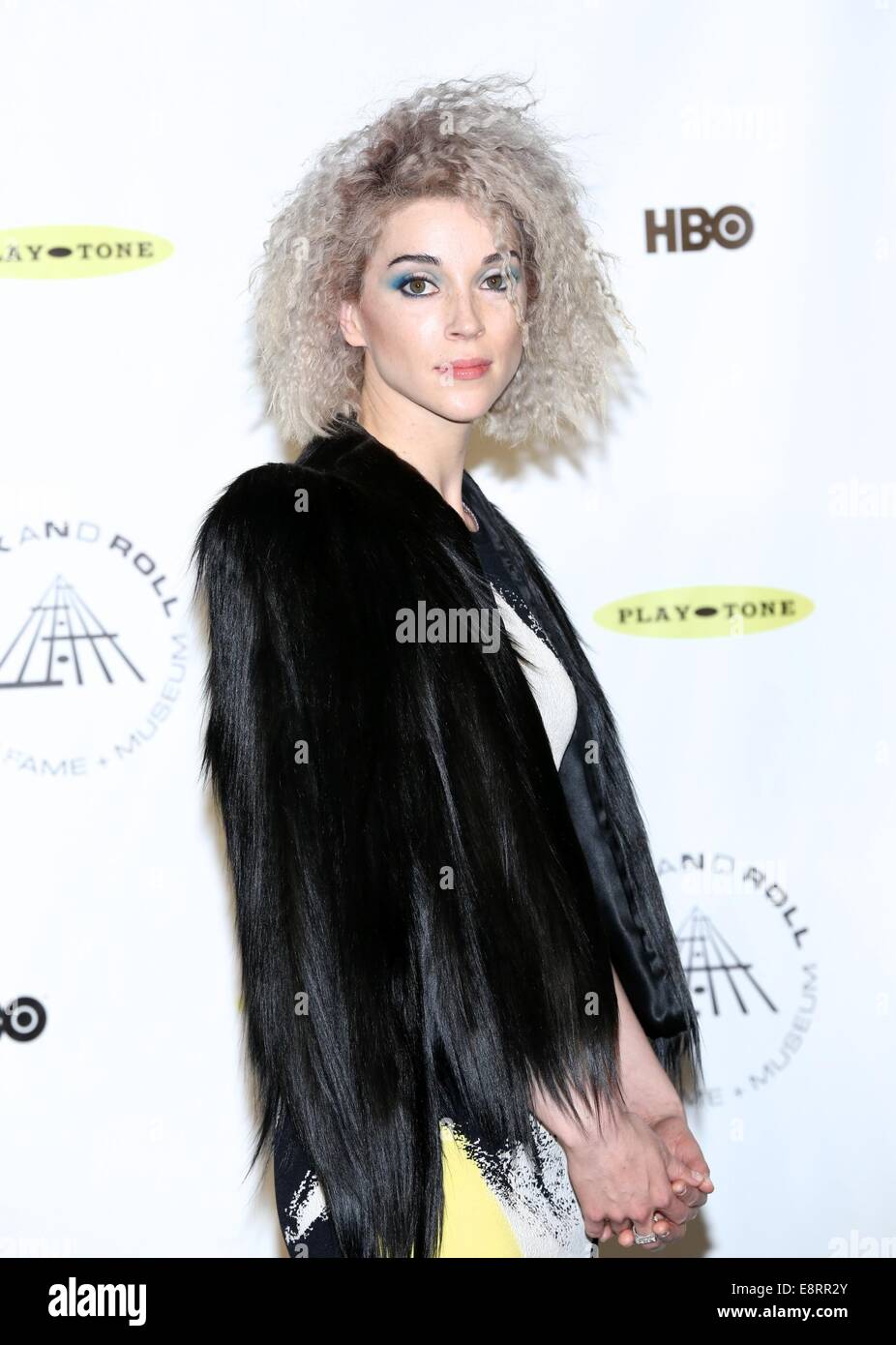 29e assemblée annuelle Rock and Roll Hall of Fame de la cérémonie au Barclays Center de Brooklyn avec : Annie Clark Où : New York, New York, United States Quand : 10 Avr 2014 Banque D'Images