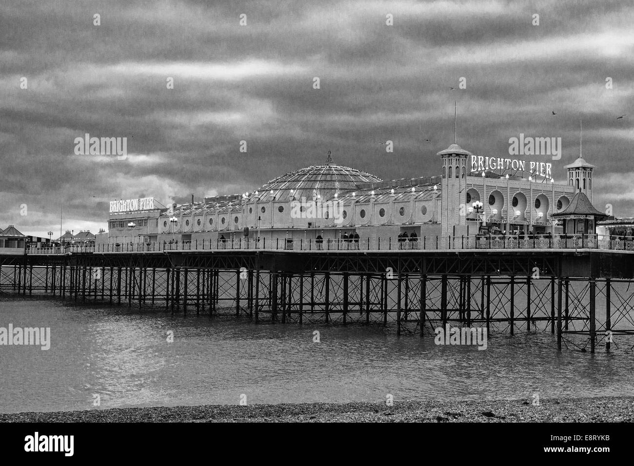 Brighton Pier au crépuscule Banque D'Images