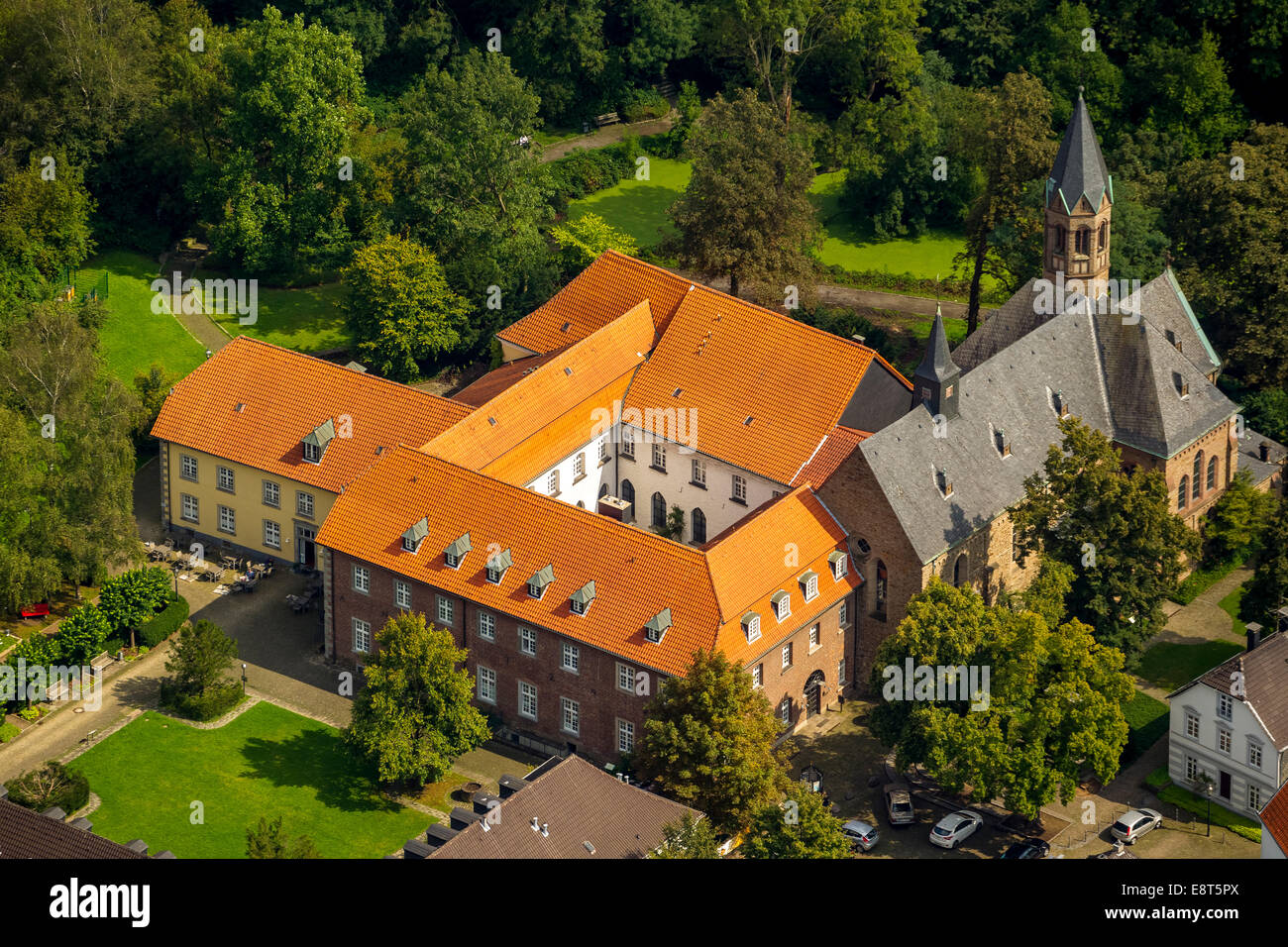 Vue aérienne, l'abbaye de Saarn, Mülheim an der Ruhr, Ruhr, Rhénanie du Nord-Westphalie, Allemagne Banque D'Images
