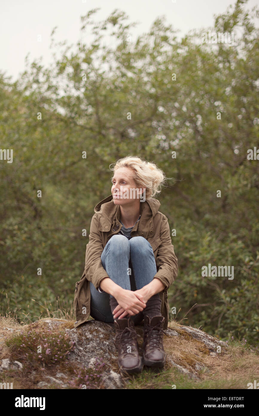 Un portrait d'une femme dans la nature Banque D'Images