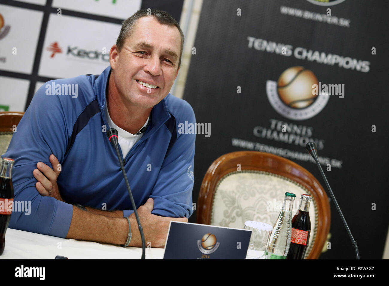 Bratislava, Slovaquie. 14Th Oct, 2014. Ivan Lendl réagit au cours d'une conférence de presse pour son match d'exhibition contre John McEnroe à Bratislava, Slovaquie, 14 octobre, 2014. Ivan Lendl et John McEnroe ont été les deux ex n°1 mondial des joueurs de tennis professionnel dans les années 80. Credit : Andrej Klizan/Xinhua/Alamy Live News Banque D'Images