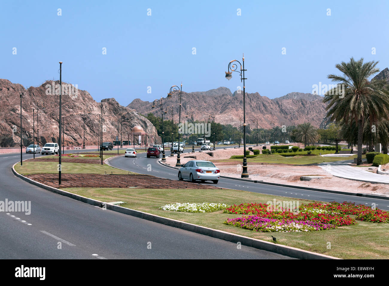 Al Bahri Road, route côtière, Muscat, Oman Banque D'Images