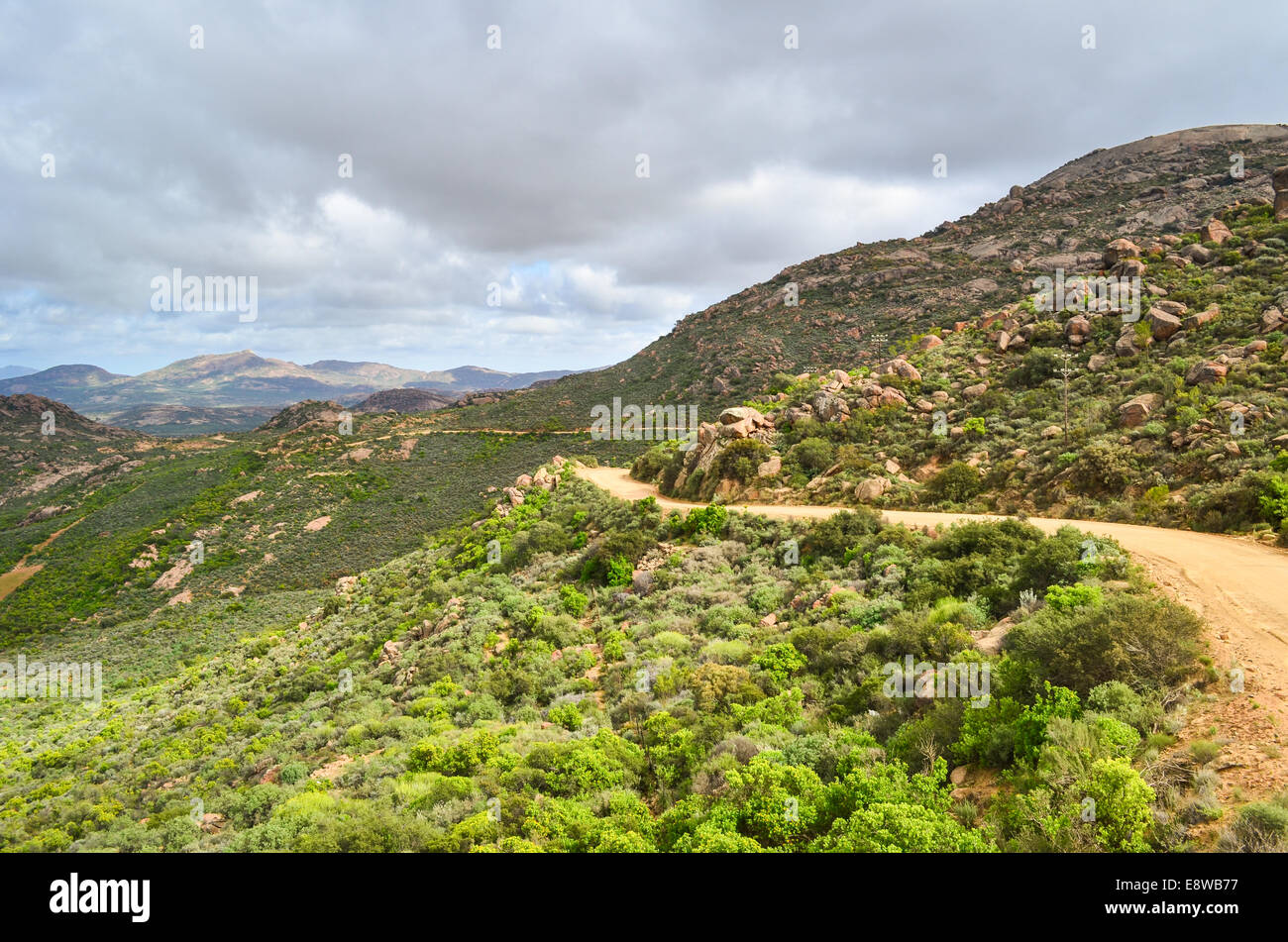 Passage Kamiesberg, chemin de terre entre Leliefontein et Garies, Afrique du Sud Banque D'Images