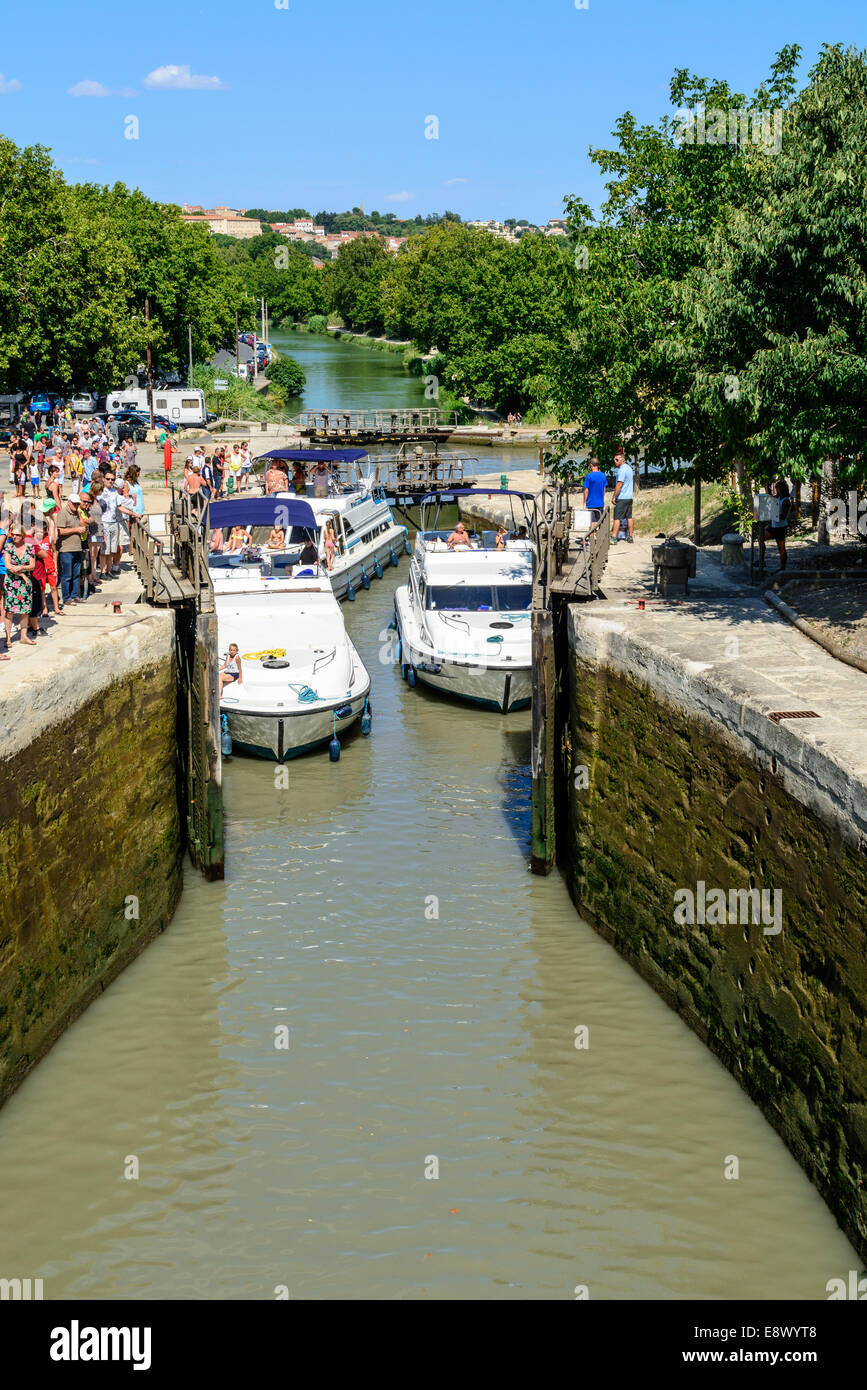 Ecluses de Fonserannes, l'été 2014 , Canal du Midi, Béziers, France Banque D'Images