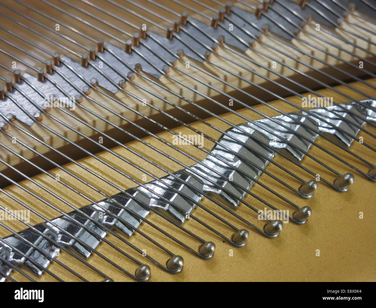 Plaque en fonte pour piano et cordes de Steinway and Sons, New York, USA Showroom Banque D'Images
