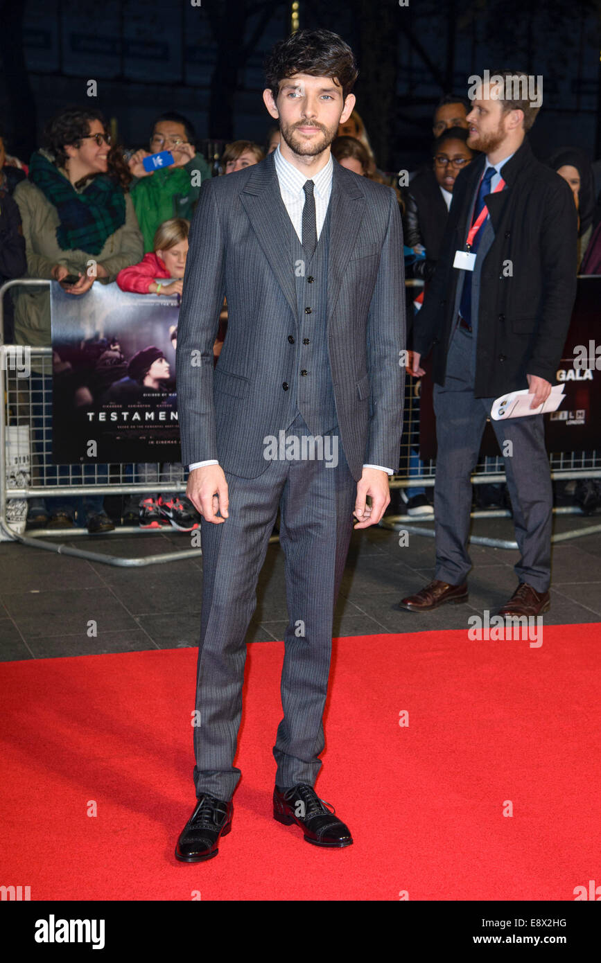 Acteur Colin Morgan assiste à la TESTAMENT DE LA JEUNESSE PREMIÈRE MONDIALE AU BFI London Film Festival Gala centre soutenu par le maire de Londres le 14/10/2014 à l'odeon Leicester Square, Londres. Les personnes sur la photo : Colin Morgan. Photo par Julie Edwards Banque D'Images