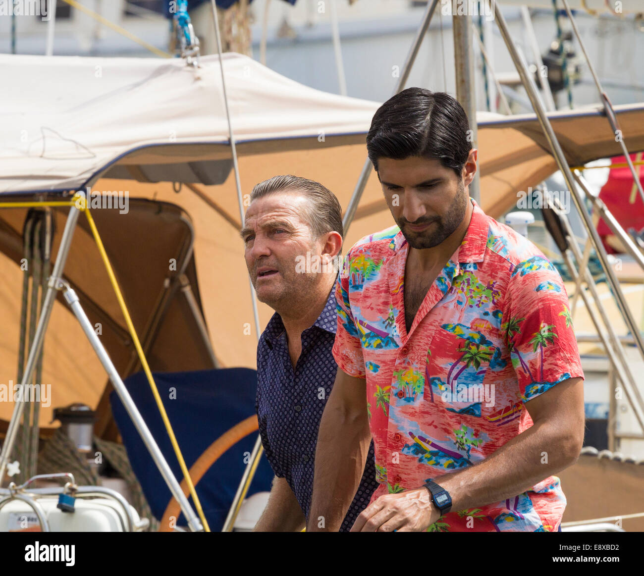 Acteurs Bradley Walsh (L) et Kayvan Novak (R) sur l'emplacement sur Gran Canaria tournage nouvelle série de comédie de la BBC, "piège". Banque D'Images