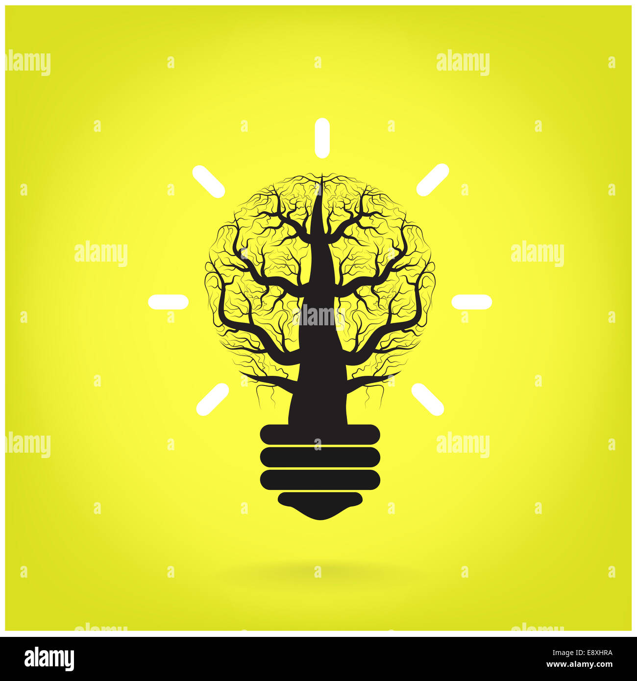 L'initiative verte et concept. Arbre de idée verte tirer pousser dans une ampoule . Banque D'Images