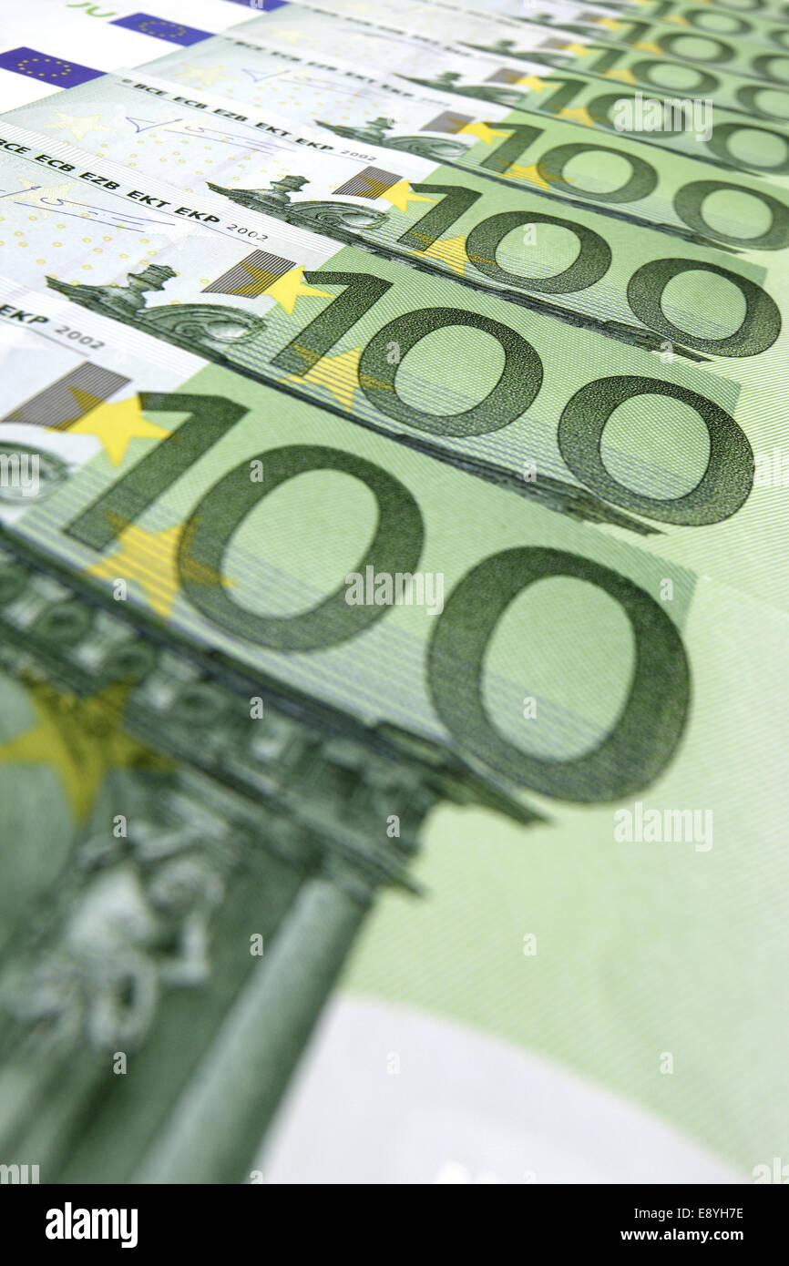 Pile de billets de 100 euros Banque de photographies et d’images à ...