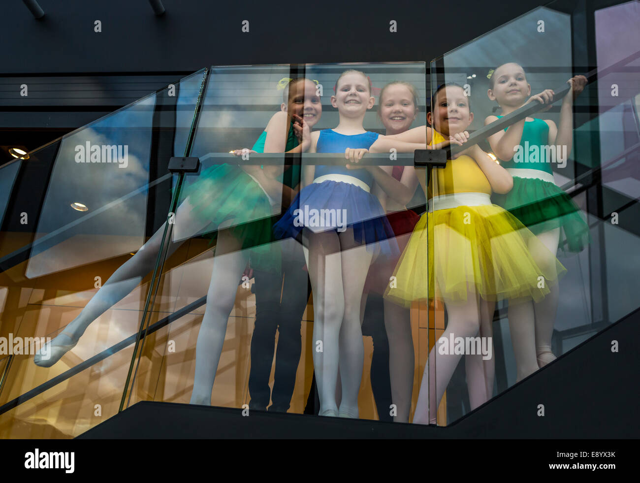 Des danseurs de ballet, Children's Festival, Harpa, Reykjavik, Islande Banque D'Images