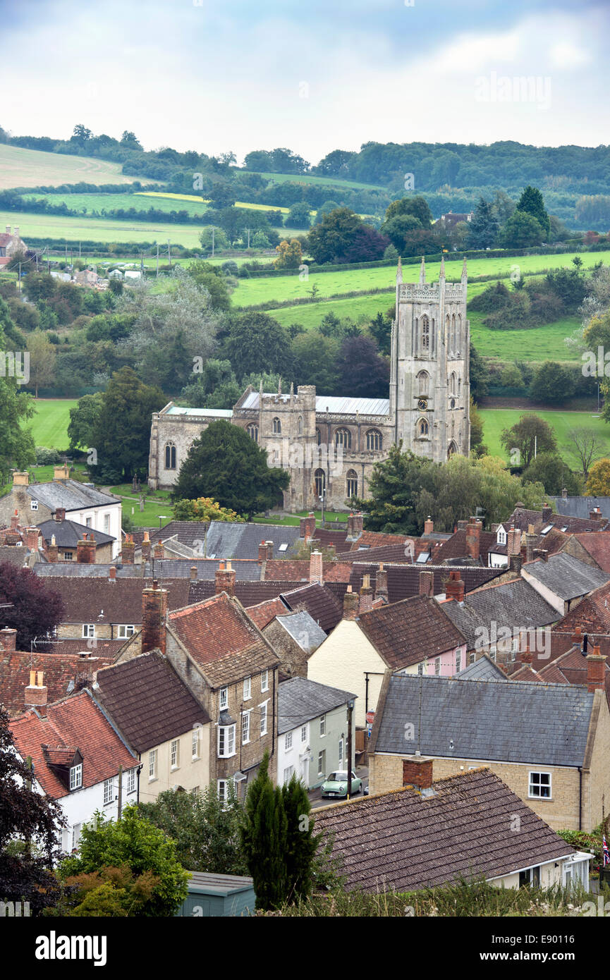 Vue sur l'église de Sainte Marie dans le Somerset Village de Bruton UK Banque D'Images