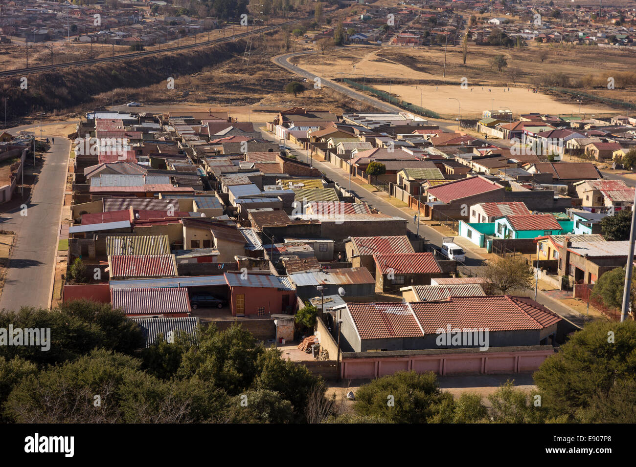 SOWETO, JOHANNESBURG, AFRIQUE DU SUD - Vue du quartier de Soweto Jabulani township. Banque D'Images