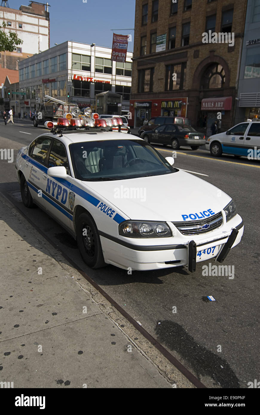 Voiture de patrouille nypd Banque de photographies et d’images à haute ...