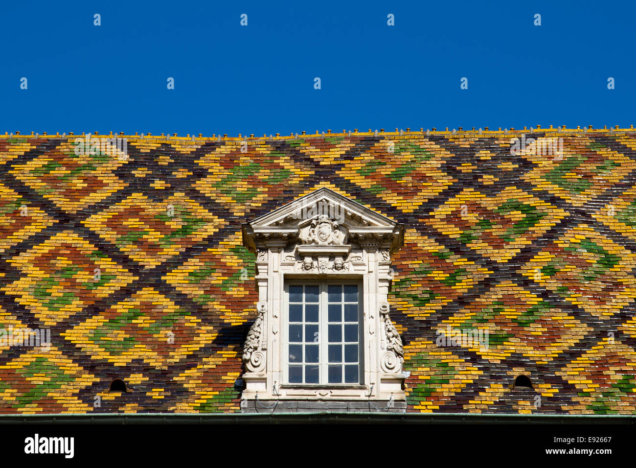 Tuile de couleur dans la ville de Dijon - France Banque D'Images
