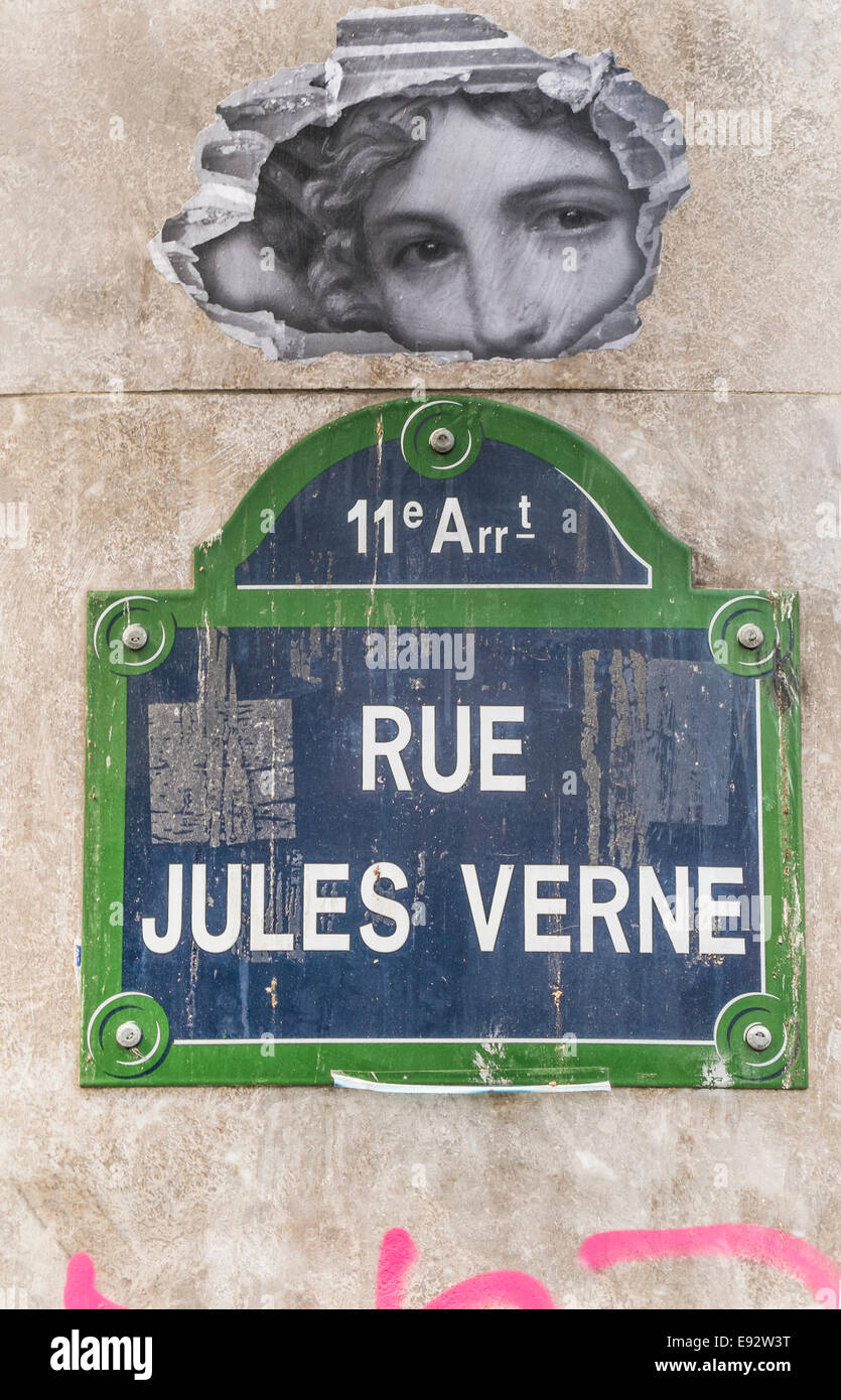 Panneau de rue parisienne    rue du pont au-dessus de lui le visage d'un ange, Paris, ile de france, france Banque D'Images