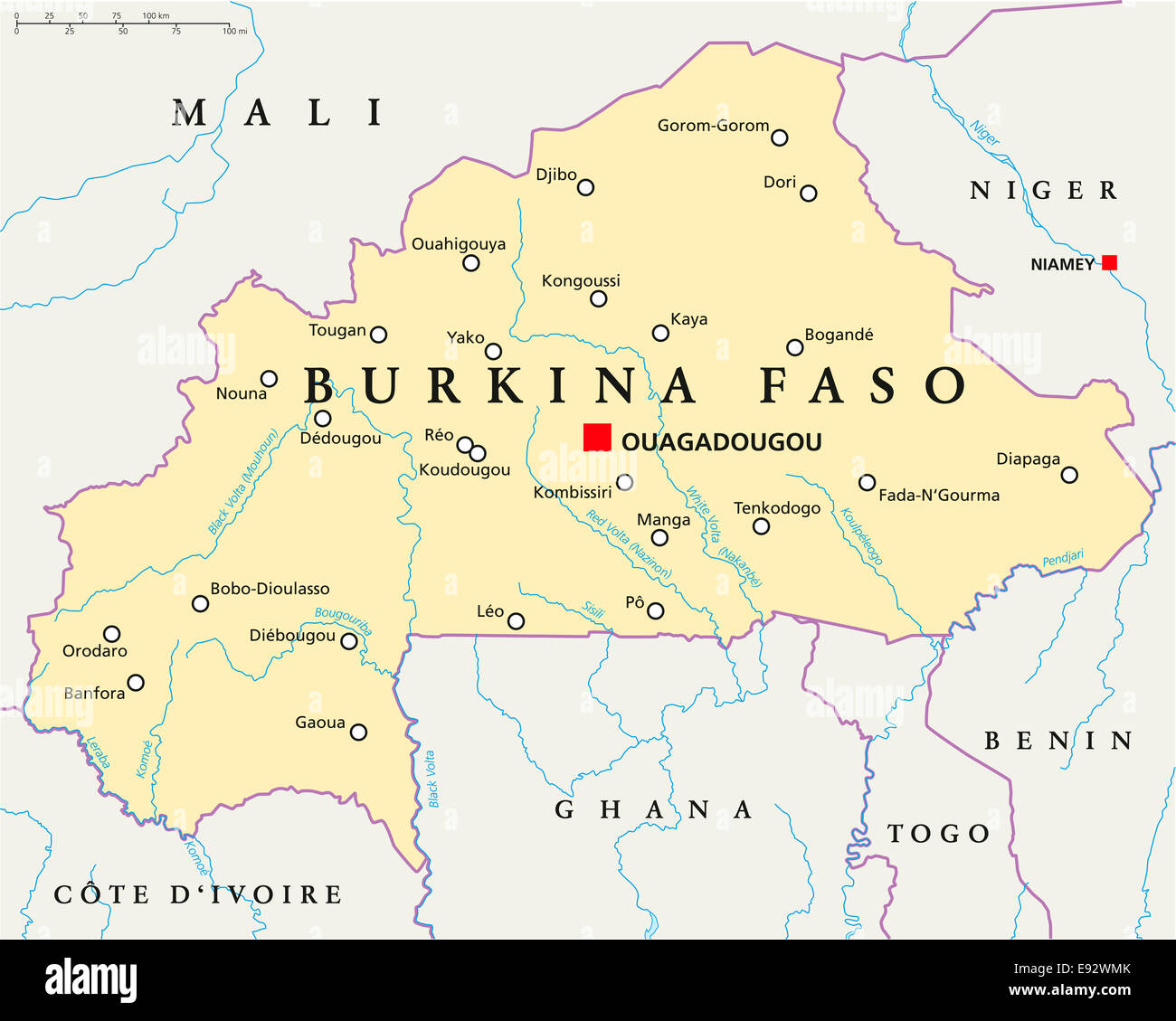 Carte Politique du Burkina Faso Ouagadougou, capitale des frontières nationales, la plupart des grandes villes, rivières et lacs. L'étiquetage en anglais Banque D'Images