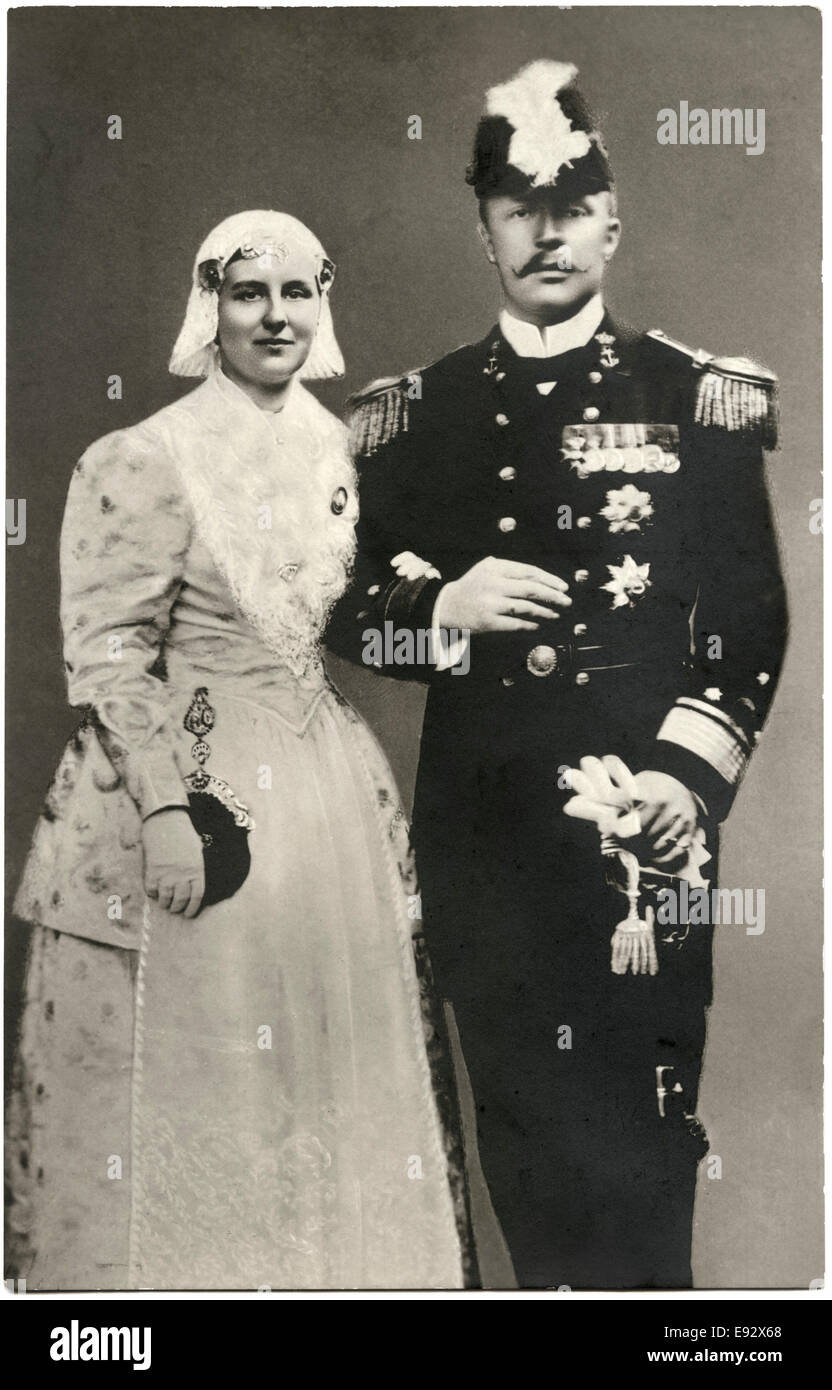 Wilhelmine, reine du Royaume des Pays-Bas et de l'époux, le Prince Hendrick, Portrait, carte postale, vers 1915 Banque D'Images