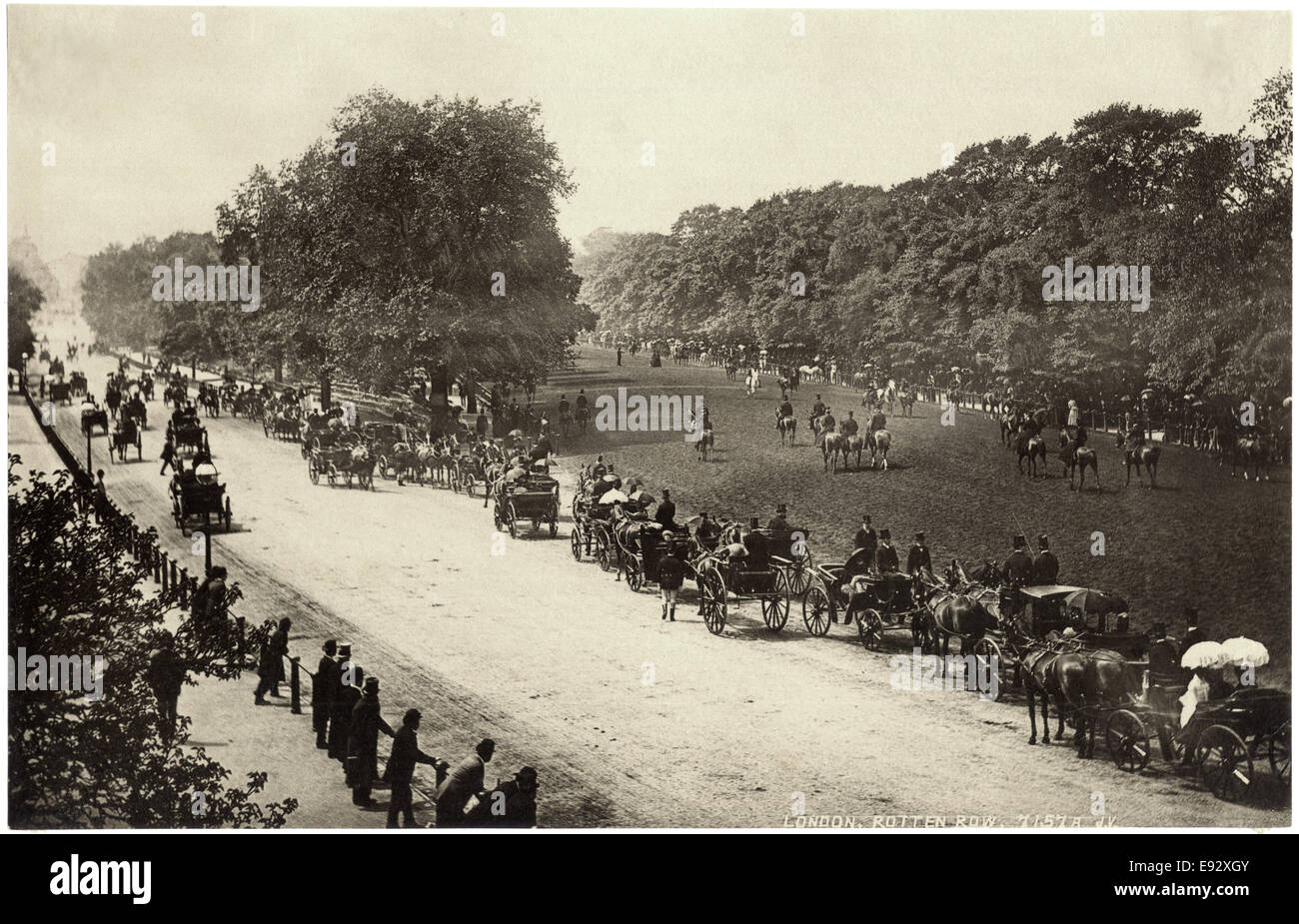 Rotten Row, Hyde Park, Londres, Angleterre, Royaume-Uni, à l'albumine, vers 1890 Banque D'Images