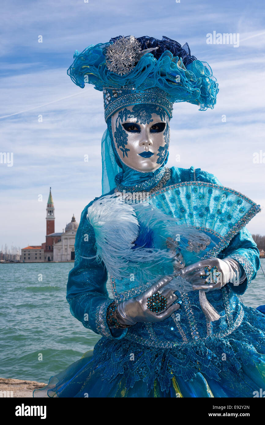 Personne en costume sur la place San Marco à Venise pendant le carnaval Banque D'Images