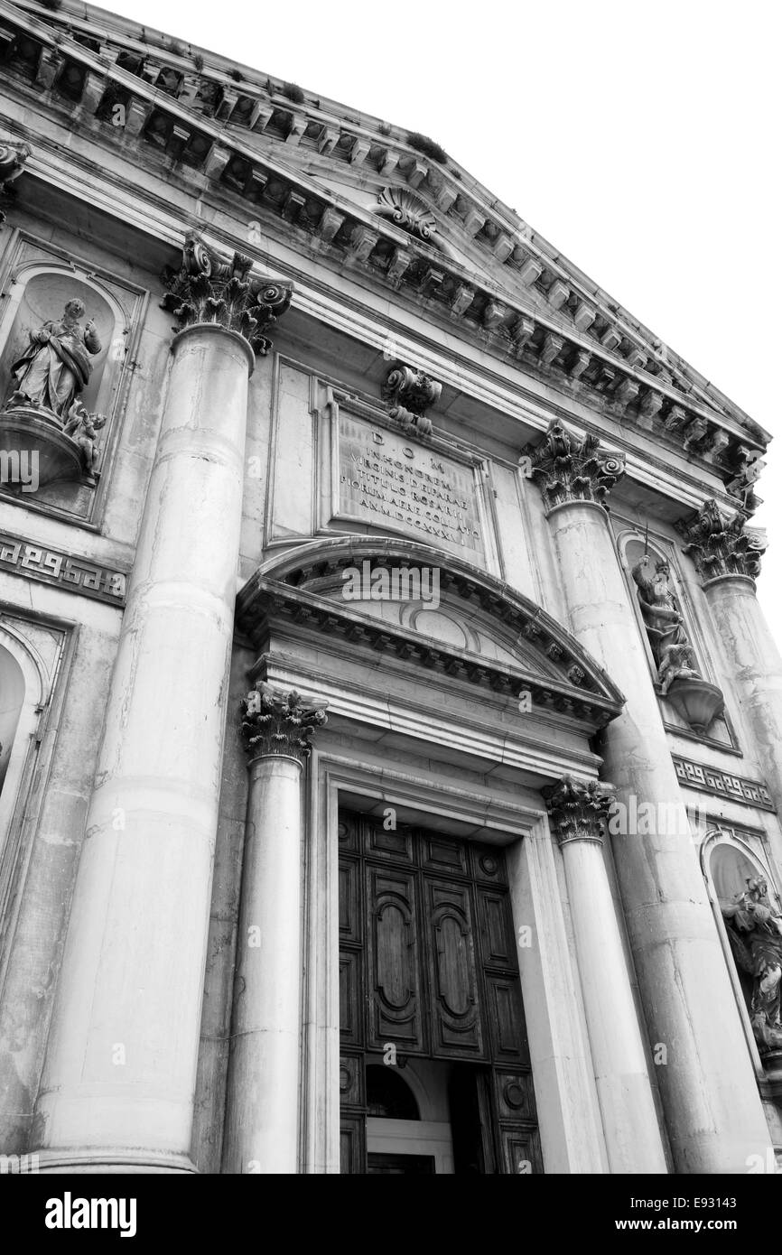 Façade de l'église catholique à Venise, Italie Banque D'Images