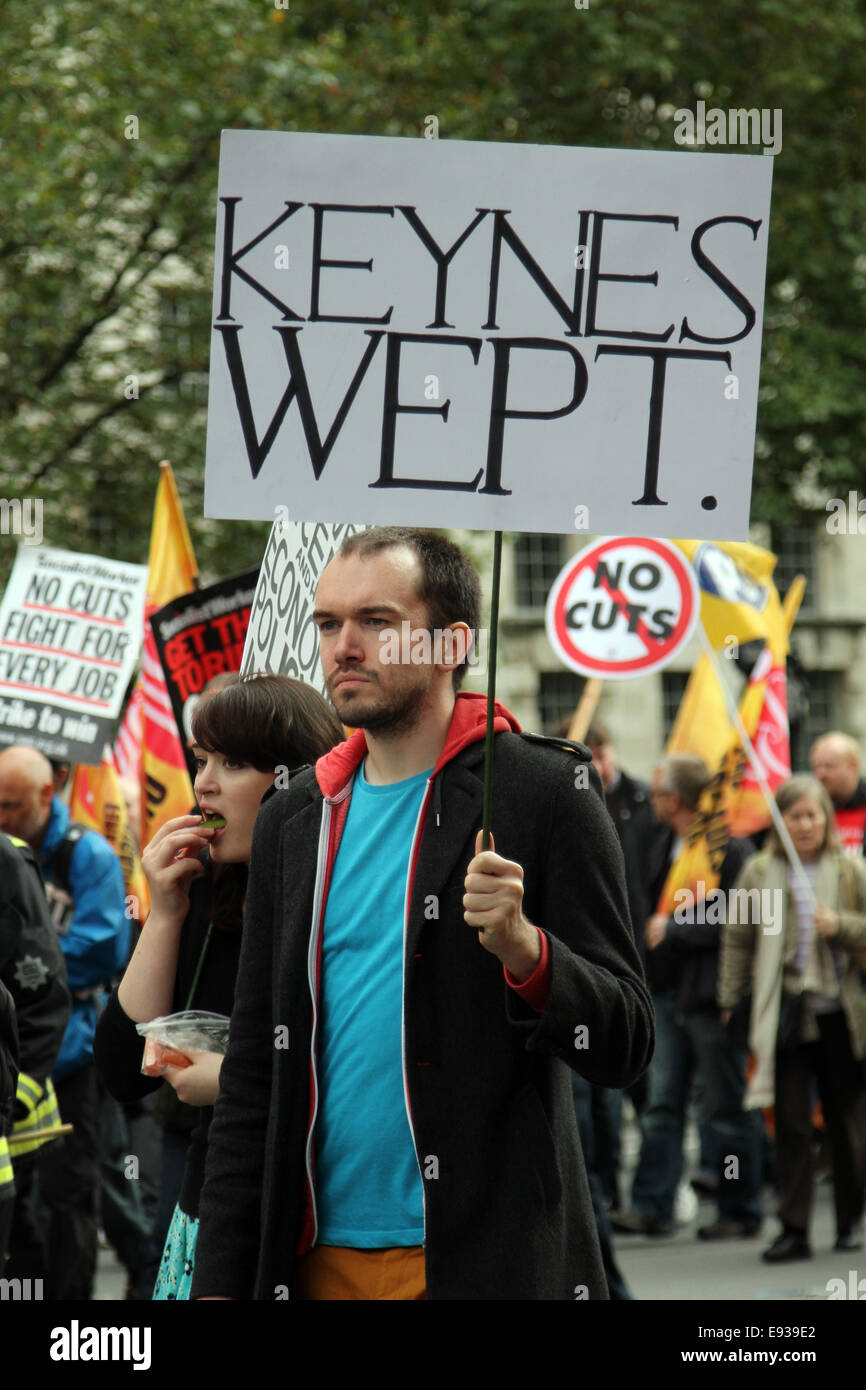 Le TUC mars passe le long de Whitehall, au centre de Londres, UK Banque D'Images