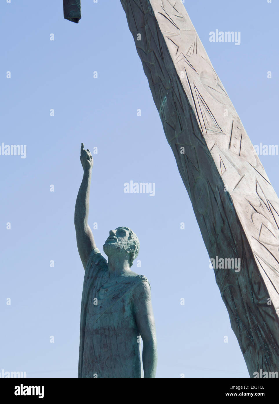 Pythagore de Samos, monument érigé dans sa ville natale, nommé d'après lui, Pythagorion dans l'île de Samos en Grèce Banque D'Images