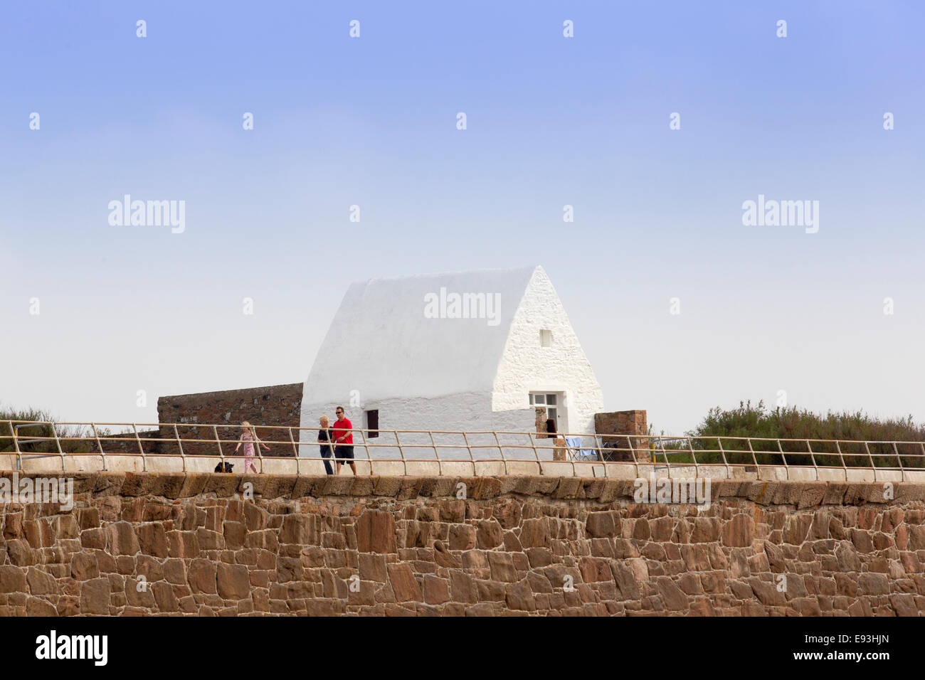 Le Don Hilton mer la baie de Saint-ouen la maison blanche Le National Trust pour Jersey Banque D'Images