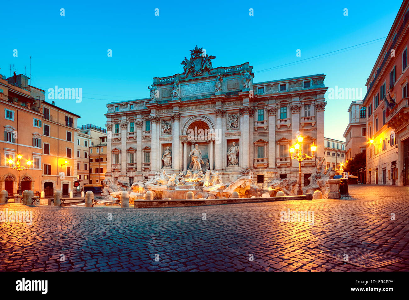 Fontaine de Trevi (Fontana di Trevi). Rome - Italie. Banque D'Images