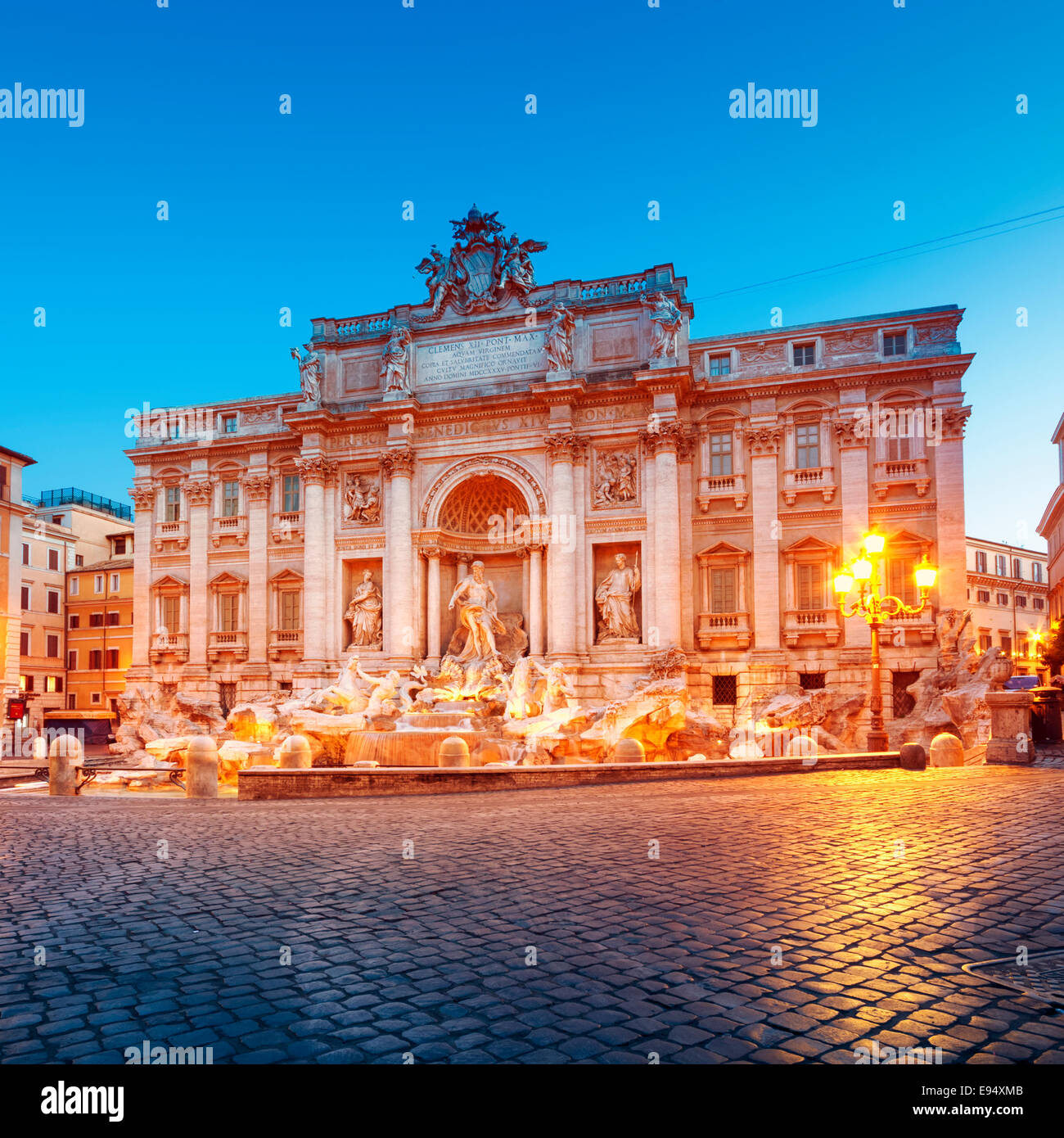 Fontaine de Trevi (Fontana di Trevi). Rome - Italie. Banque D'Images