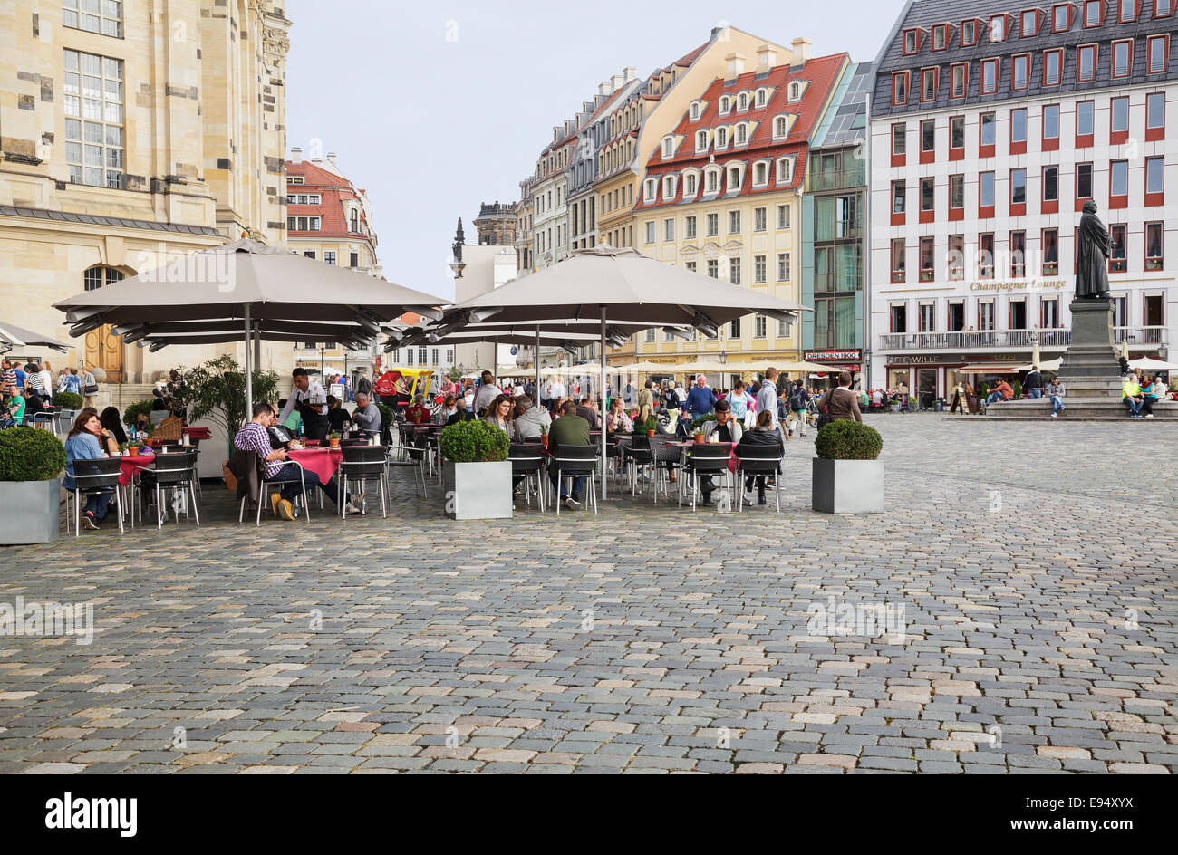 Neumarkt avec cafés et restaurants, Dresde, Saxe, Allemagne Banque D'Images