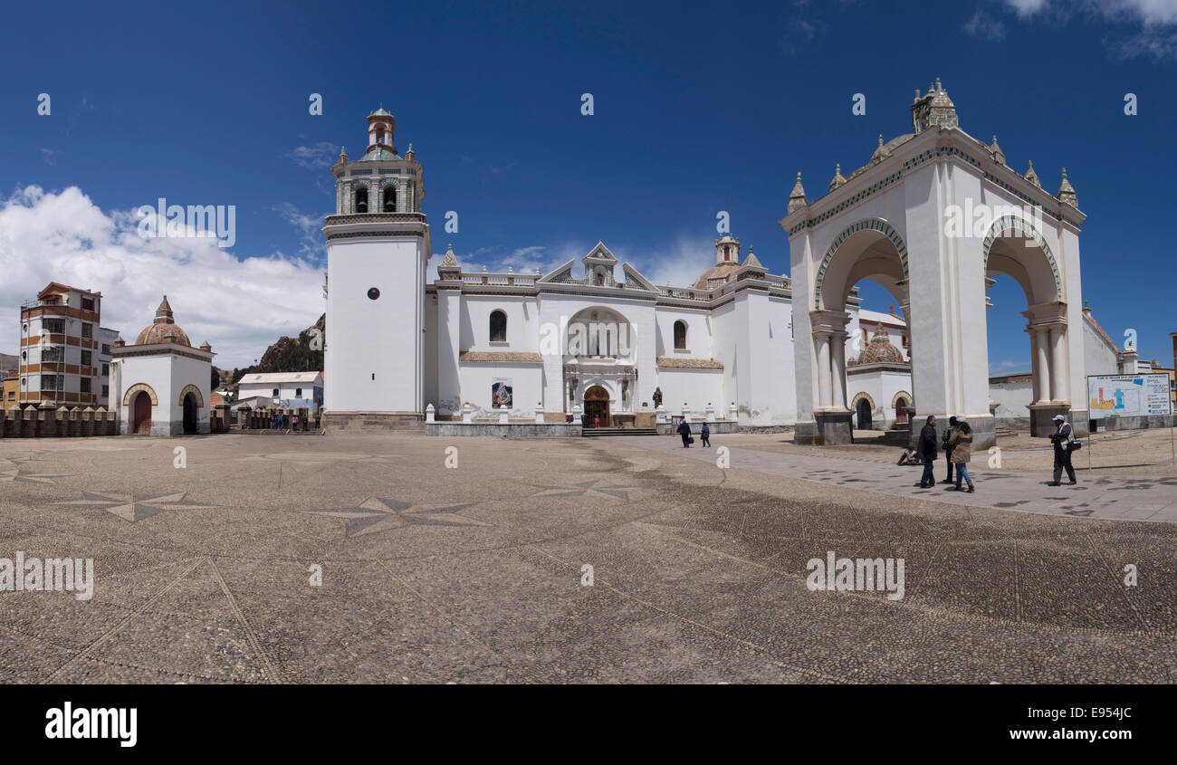 La basilique de Nuesta Señora de la Candelaria, également connu sous le nom de la Basilique de la Vierge de Copacabana ou la Virgen Negra Banque D'Images