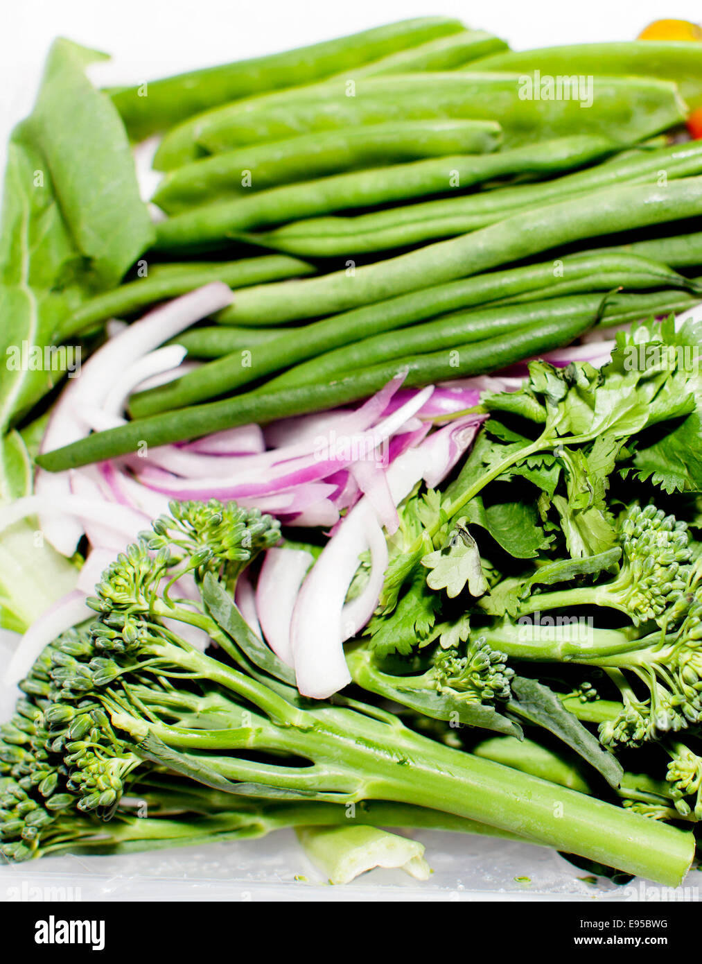 Un mélange de légumes prêts à remuer la friture, Londres Banque D'Images