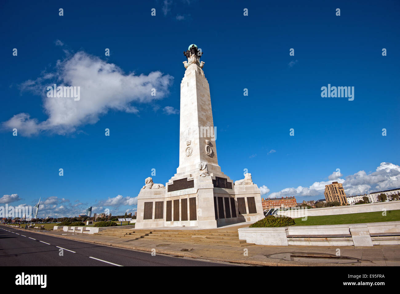 Le Portsmouth Naval Memorial sur Southsea Common commémorant les membres de la Marine royale qui n'avait pas de tombe connue Banque D'Images