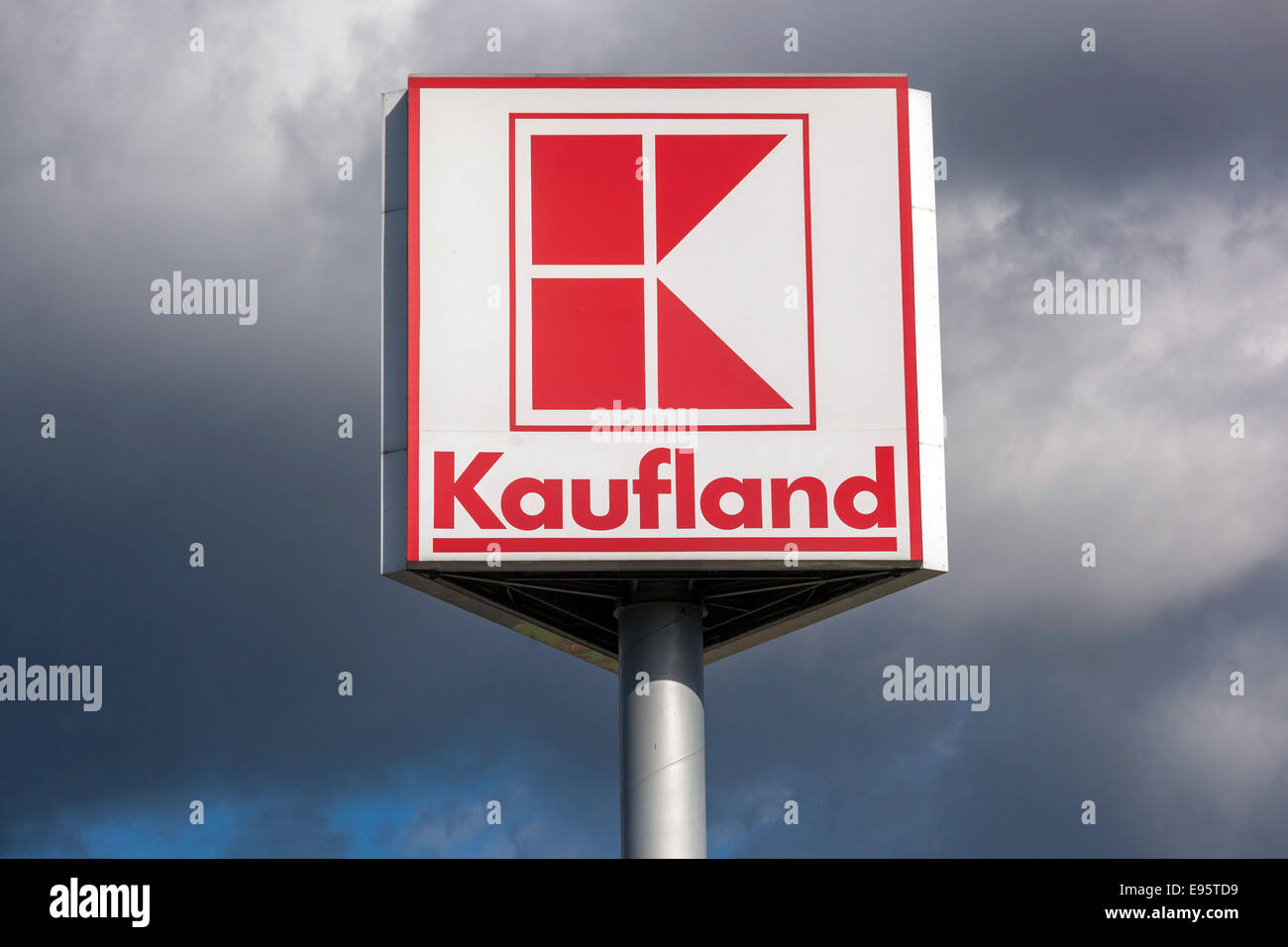 Kaufland signer annonce Prague Praha République Tchèque Banque D'Images