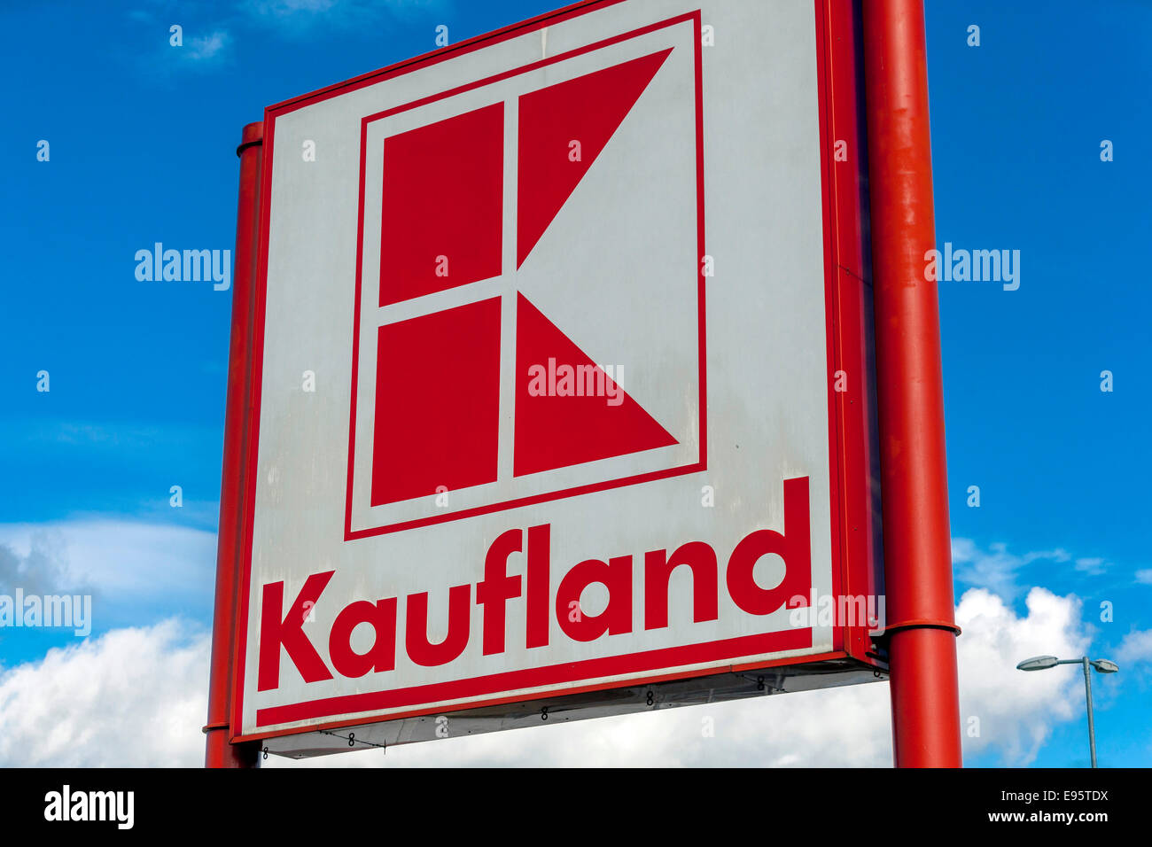 Logo Kaufland annonce Prague Praha République Tchèque Banque D'Images