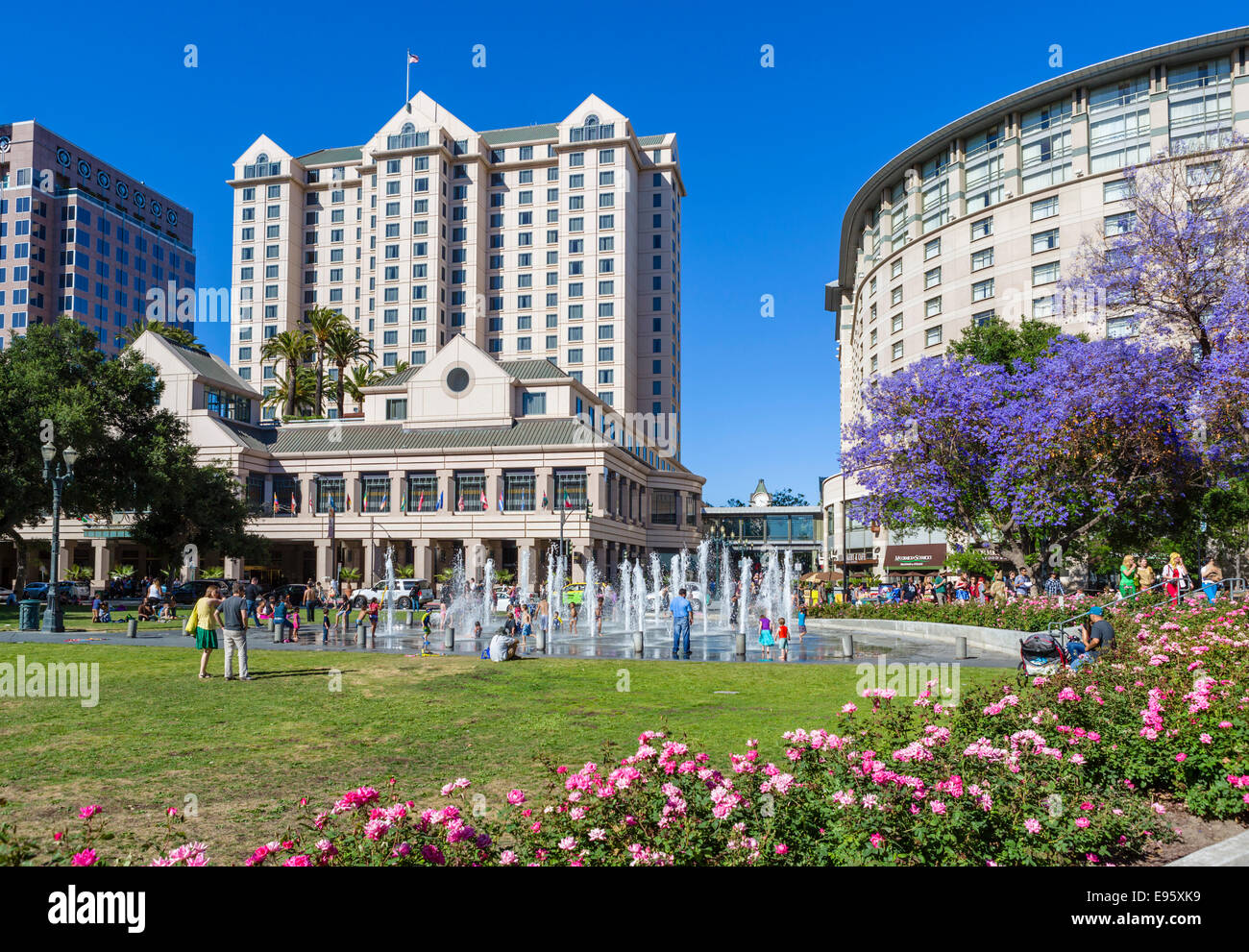 Plaza de Cesar Chavez dans le centre-ville de San Jose, le comté de Santa Clara, Californie, USA Banque D'Images