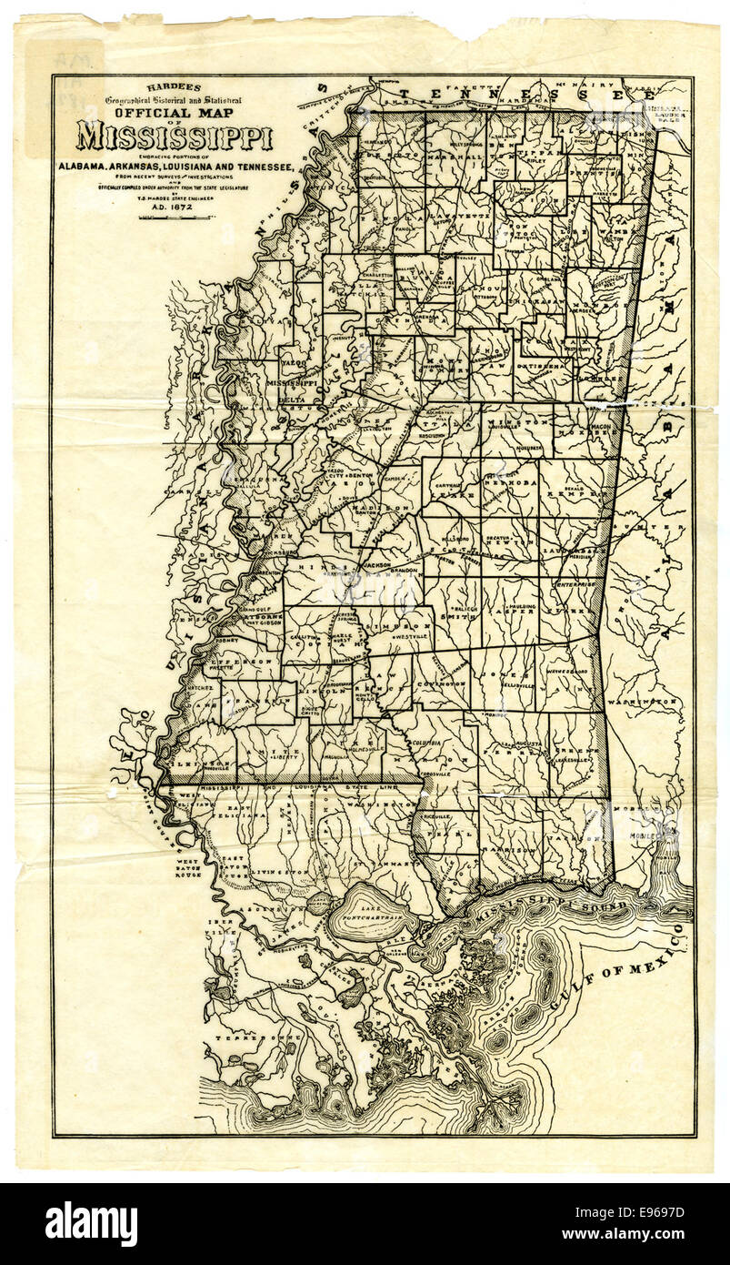 Une carte du début du XXe siècle intitulée 'Hardee's Geographical, Historical, and Statistical Map of Mississippi', offrant une vue détaillée de l'État, y compris les caractéristiques géographiques et historiques, produite à des fins éducatives ou de référence. Banque D'Images