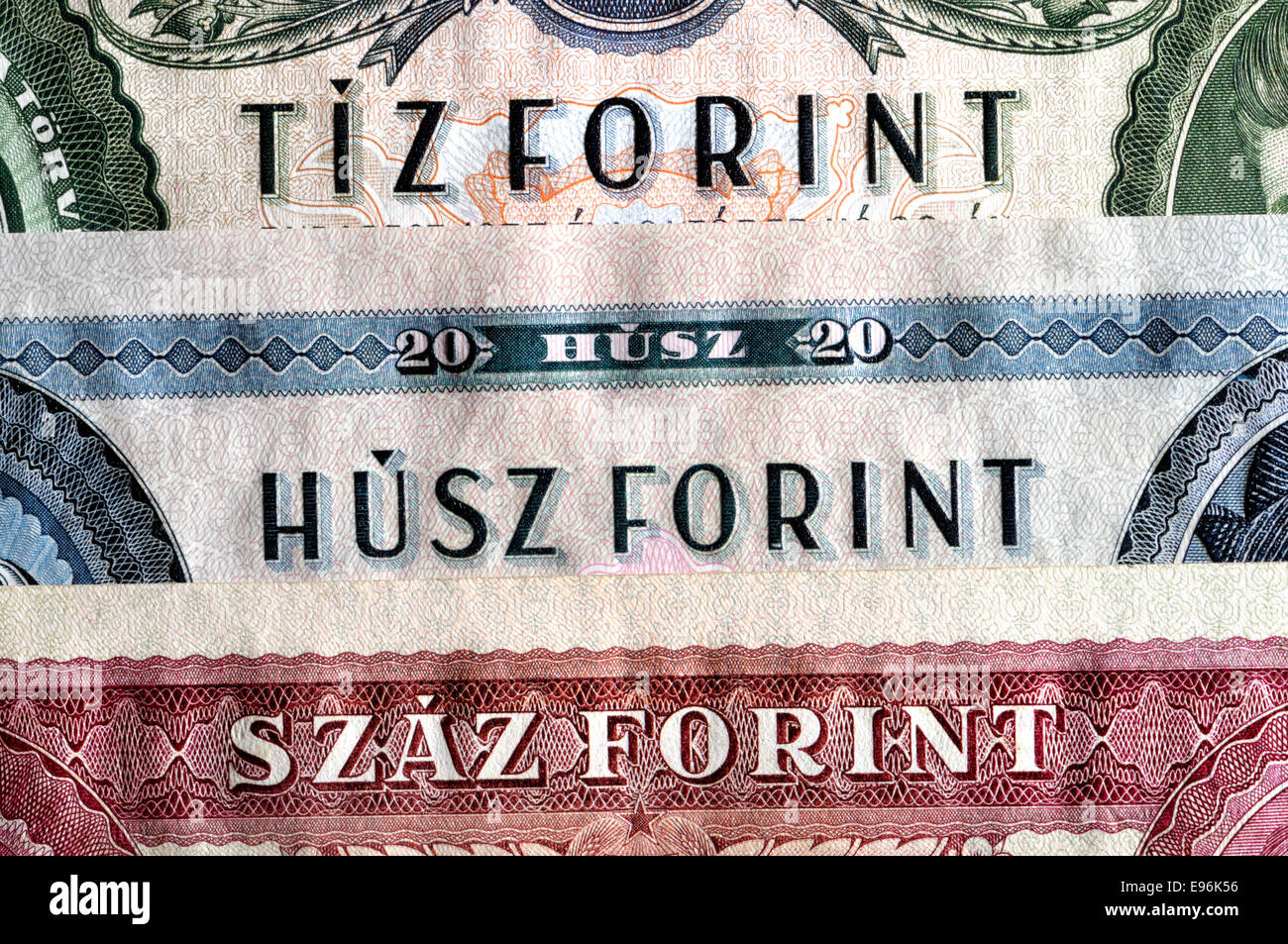 Détail d'un vieux numéro de billet de Hongrois dans la langue hongroise - 10, 20 et 100 forint hongrois Banque D'Images
