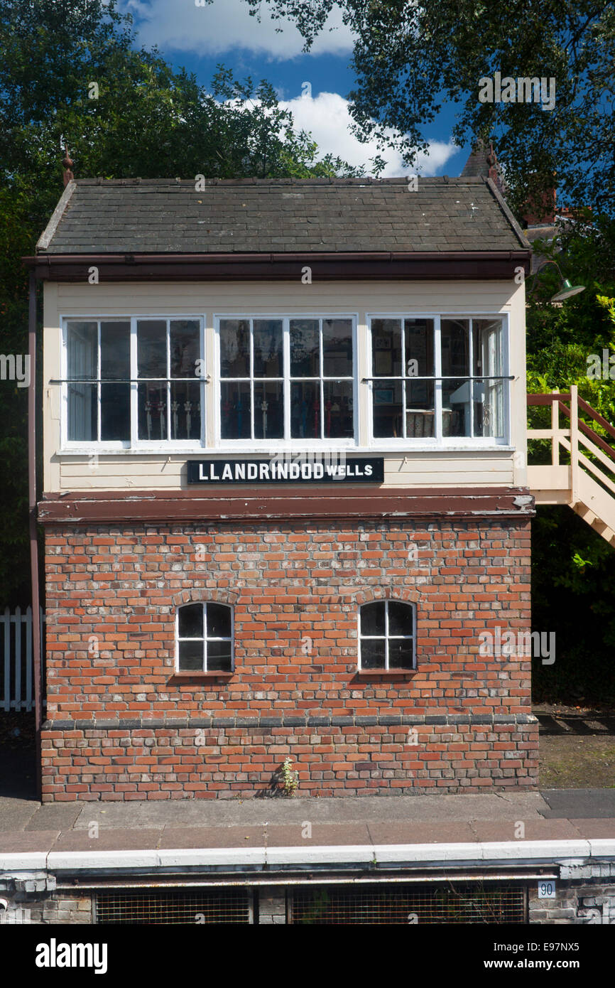 La gare de Llandrindod Wells Powys fort signal Mid Wales UK Banque D'Images